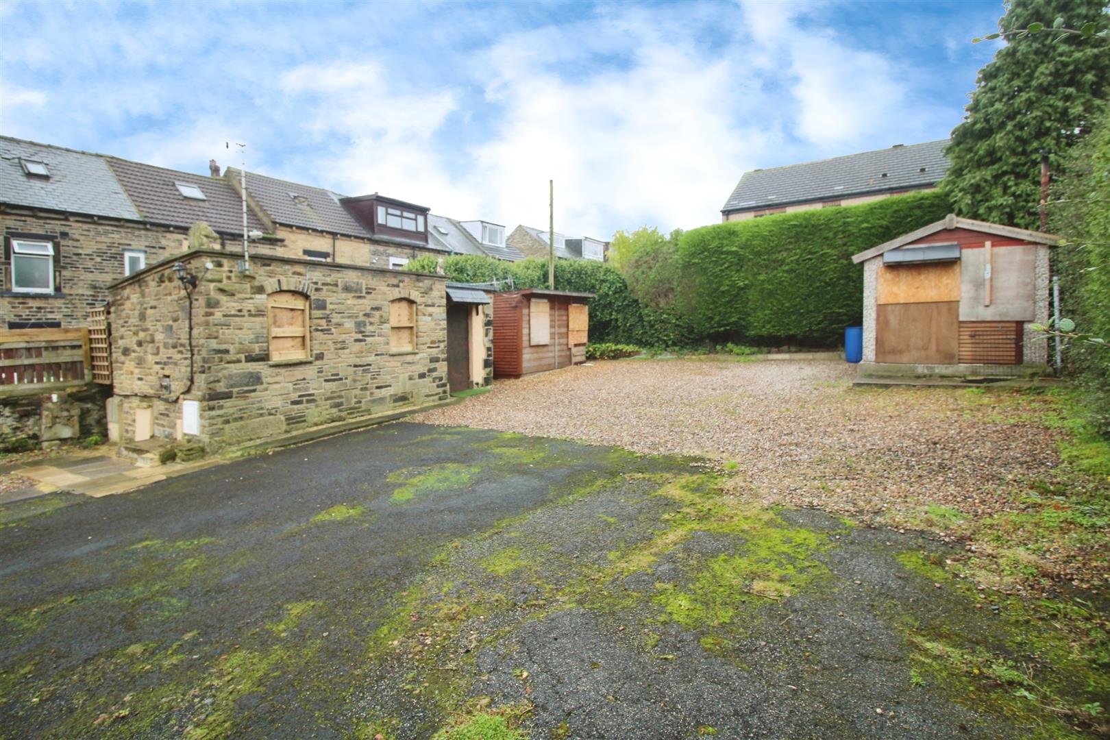 Property For Sale in Back Of Raglan Terrace, BD3 8NN