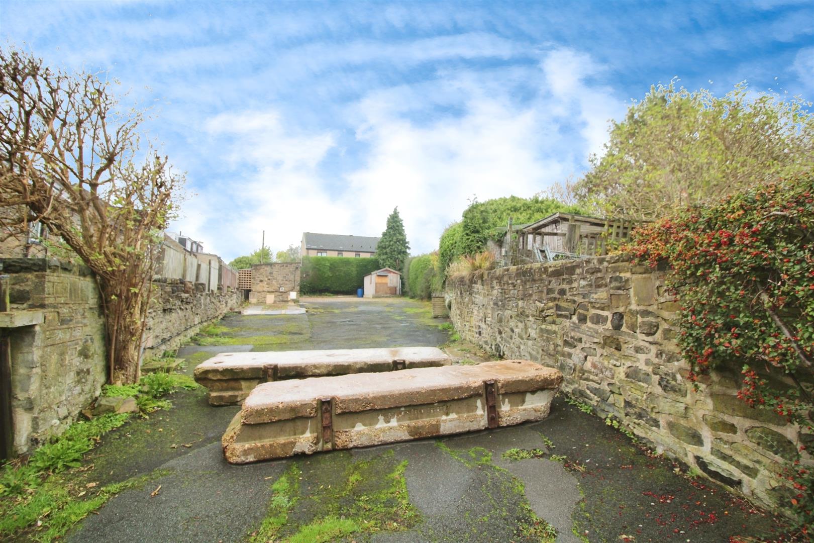 Property For Sale in Back Of Raglan Terrace, BD3 8NN