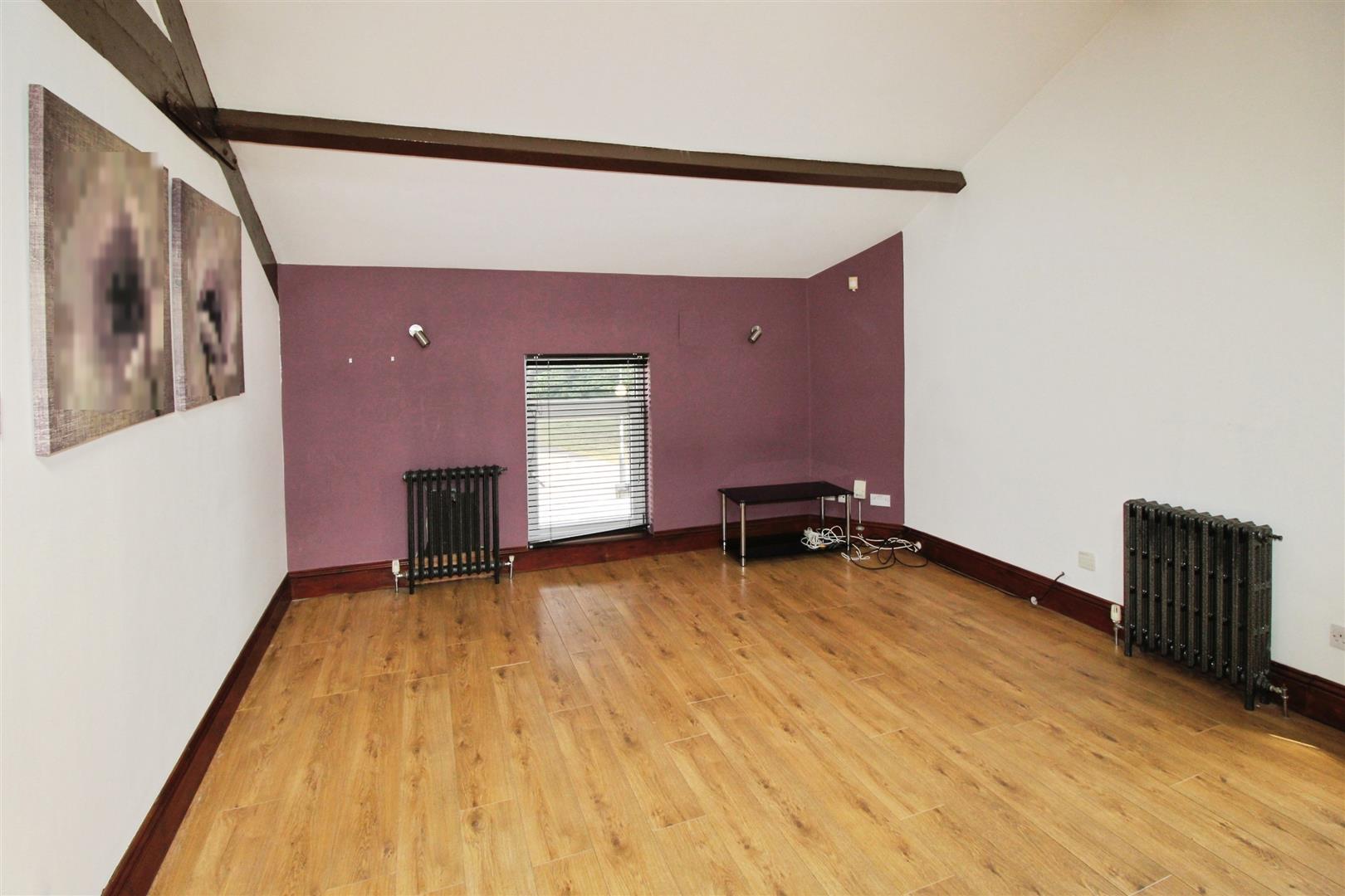 Fair Road, Bradford, BD6 1TD