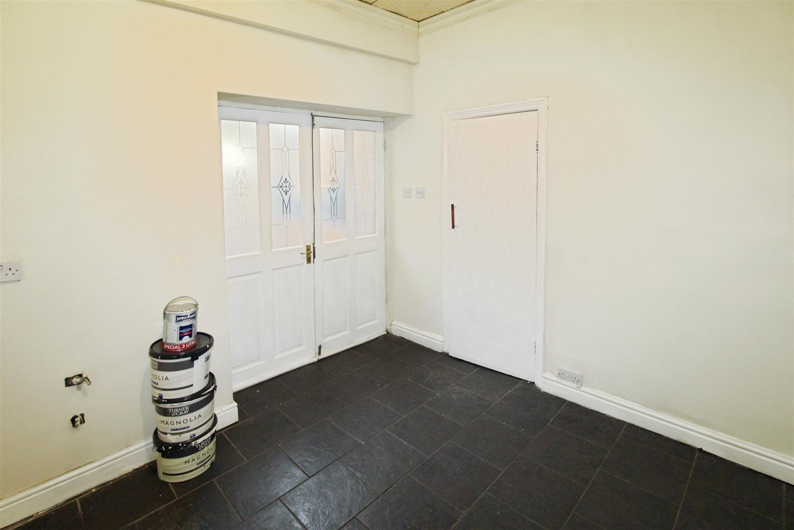 Gladstone Street, Bradford, BD3 9NR