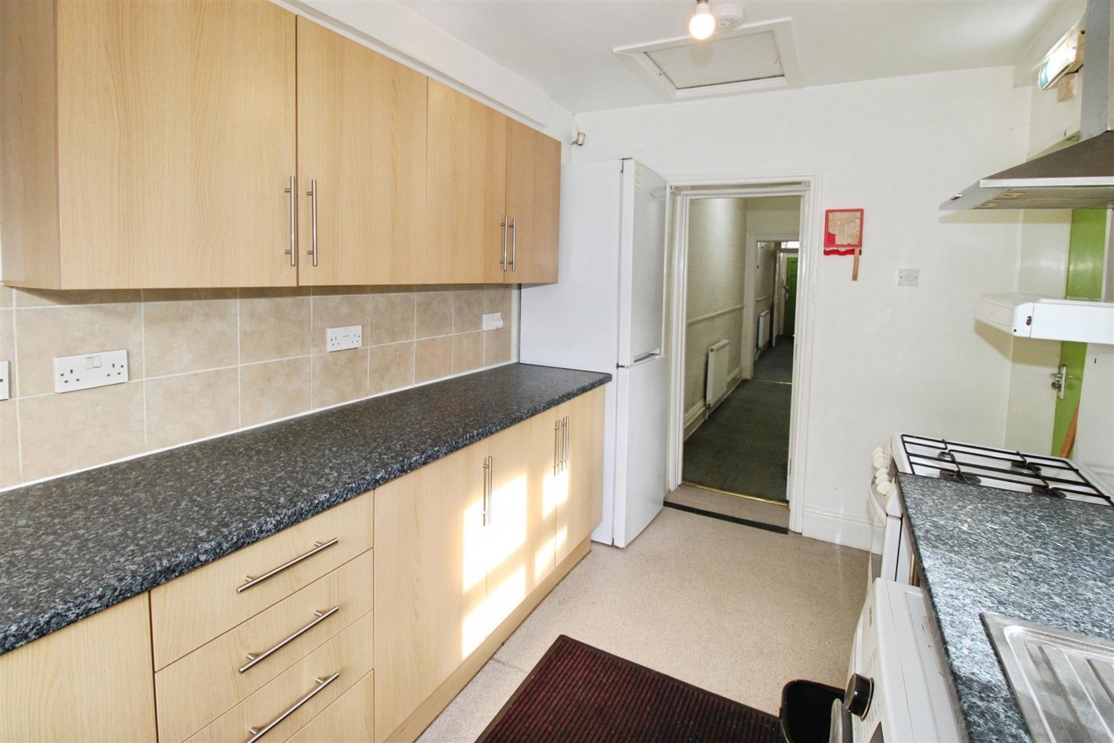 Grove Terrace, Bradford, BD7 1AU