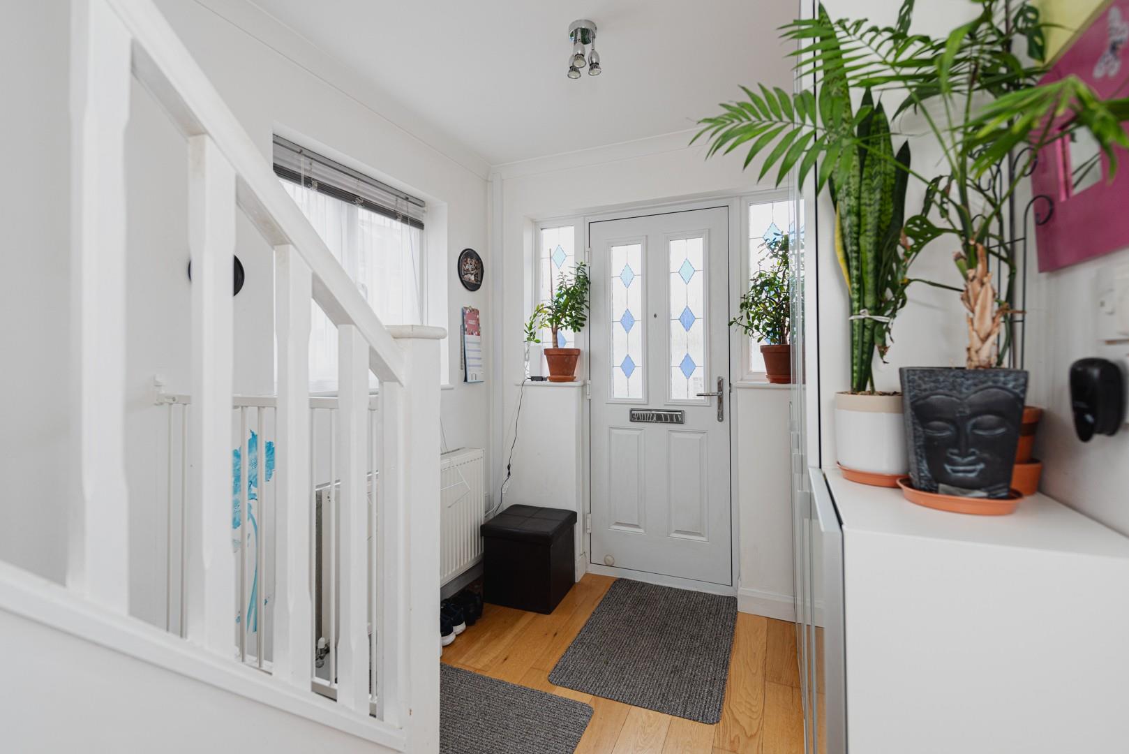 Wydell Close, Morden, 5 Bed Semi-Detached House For Sale