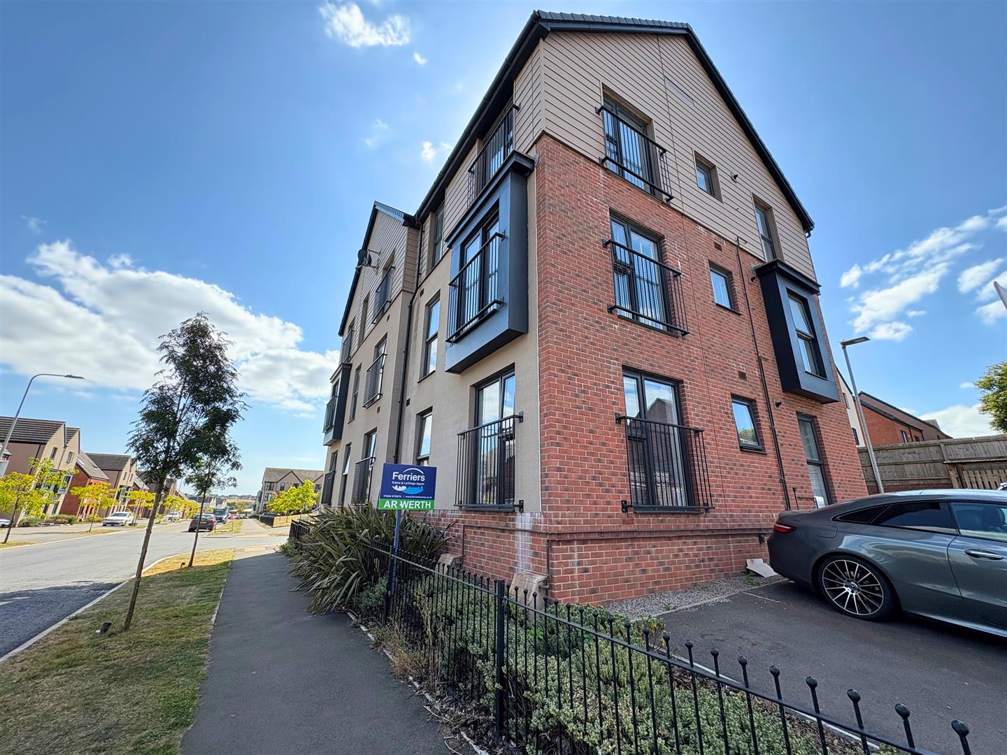 Property thumbnail 2