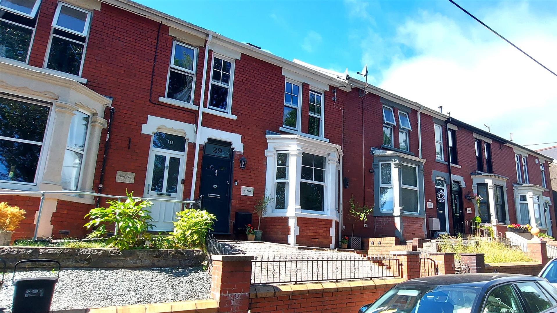 Property thumbnail 2