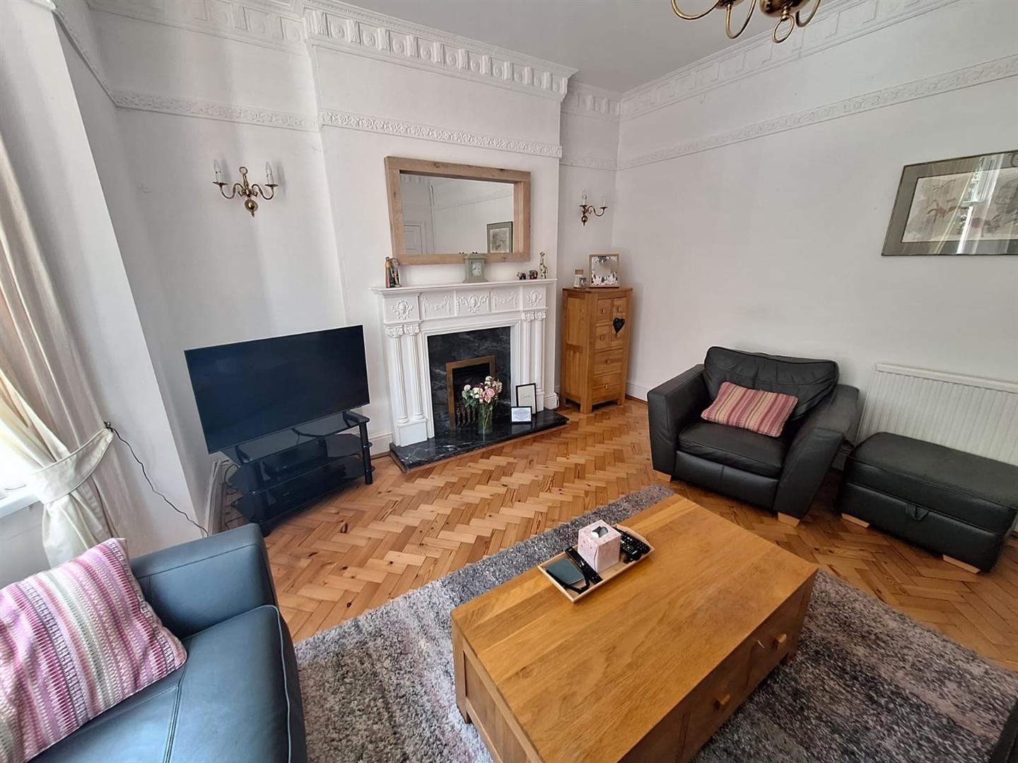 Property thumbnail 9