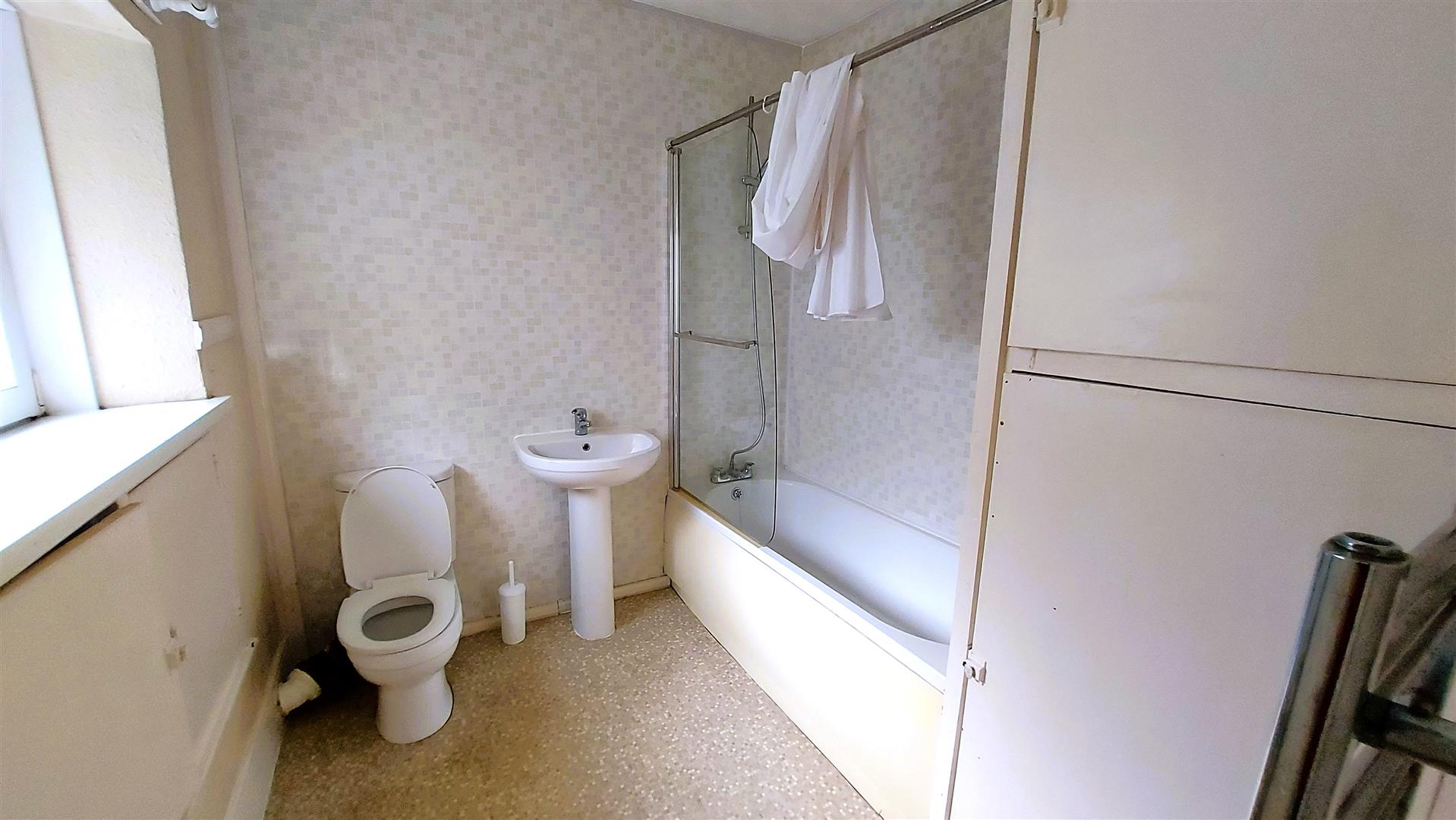 Property thumbnail 12