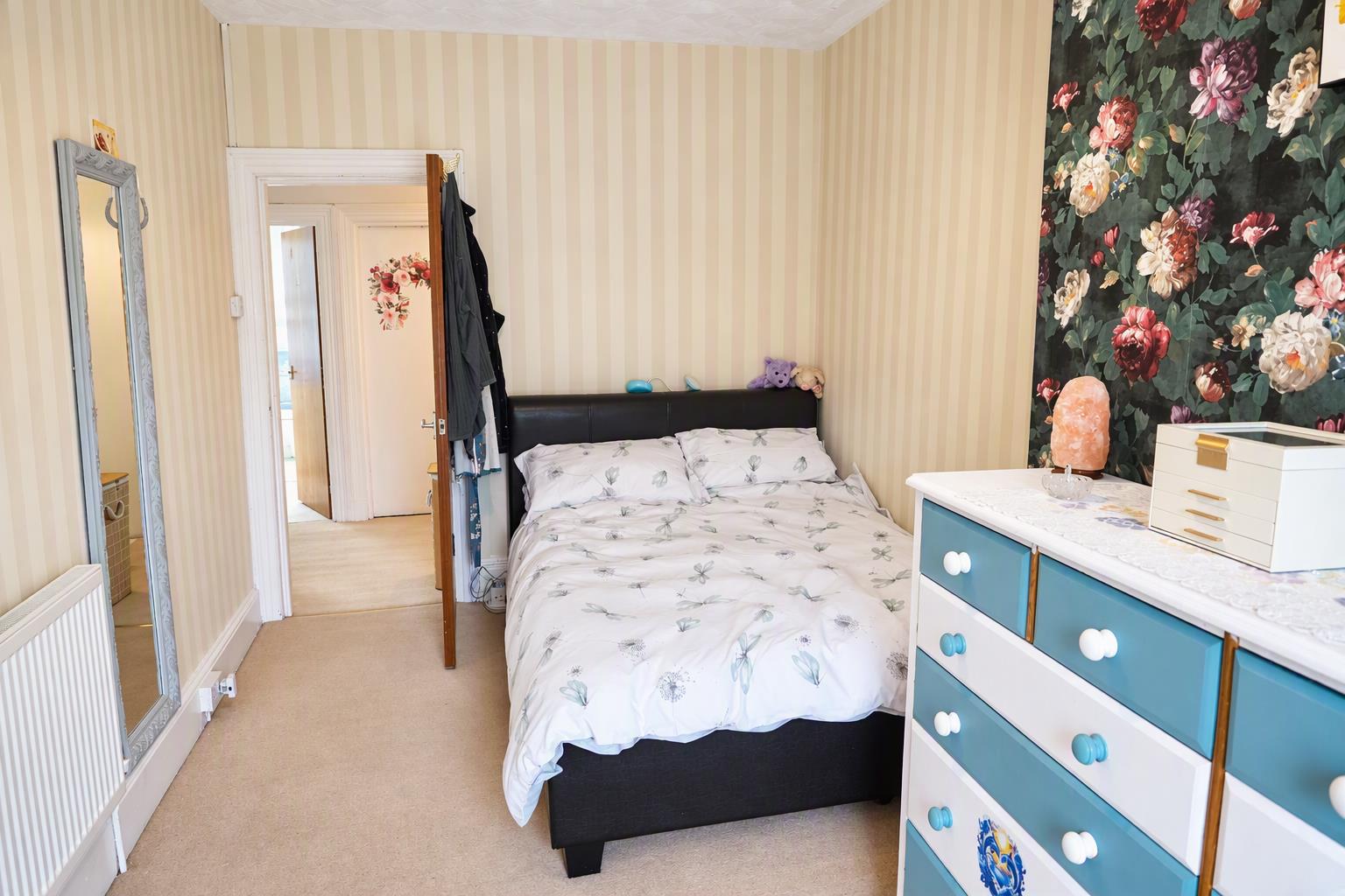 Property thumbnail 25