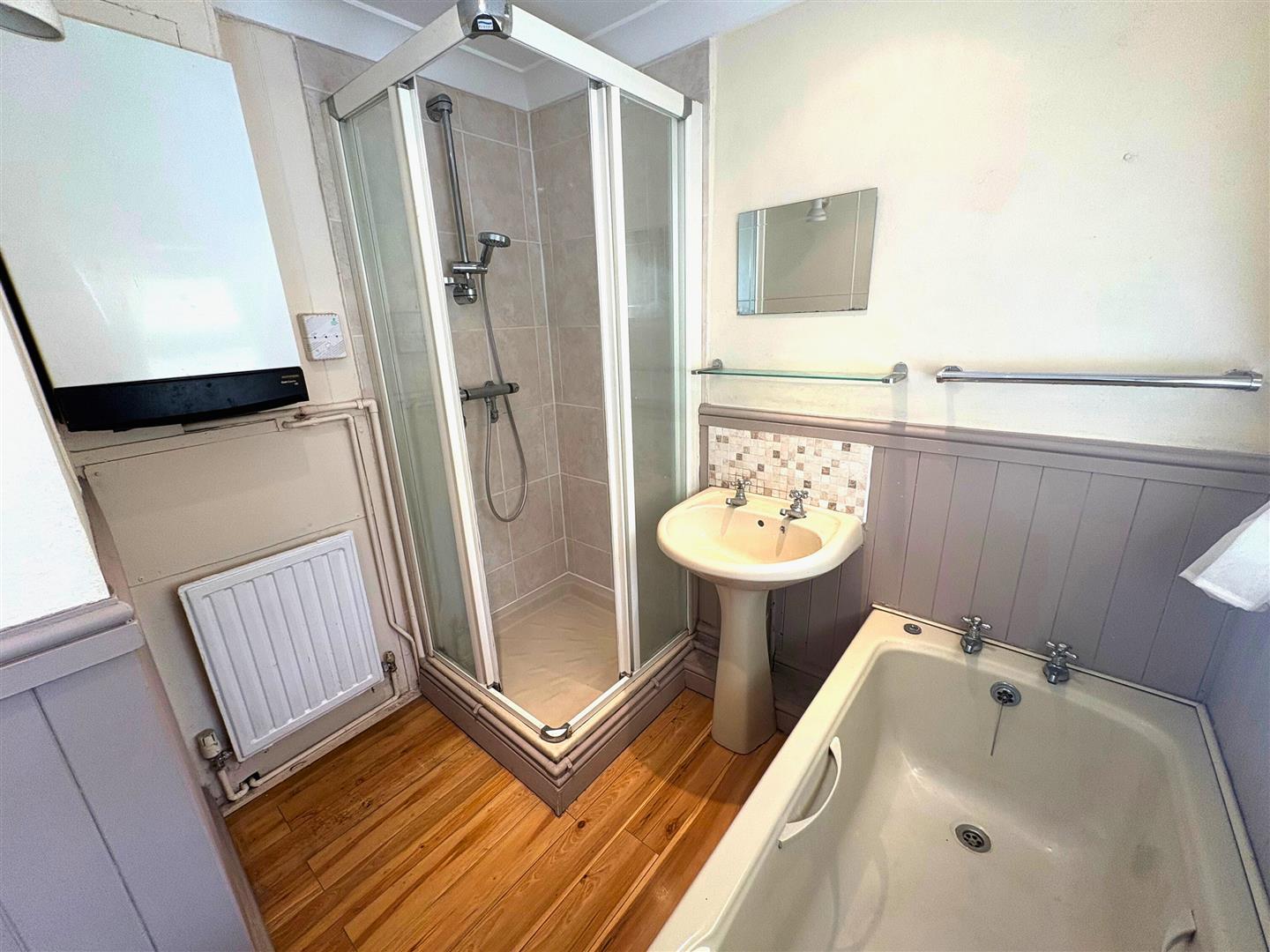 Property thumbnail 11