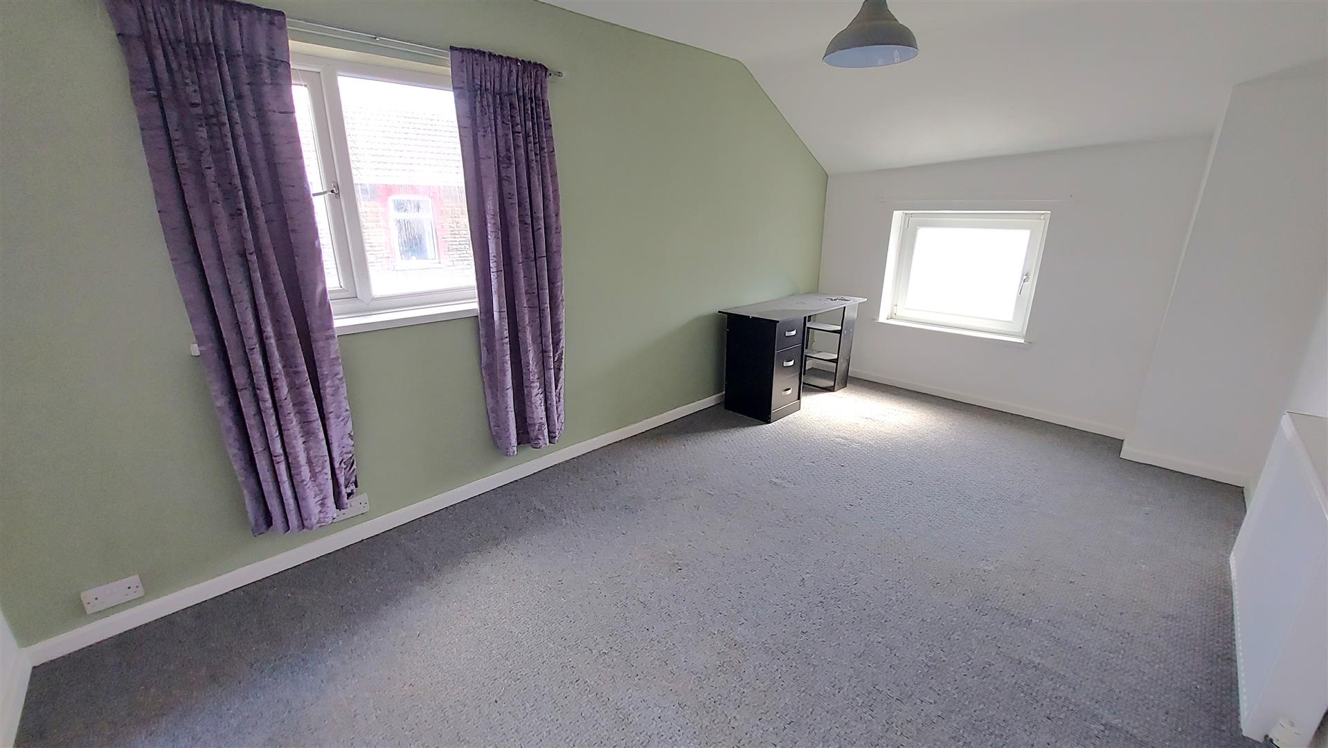 Property thumbnail 12