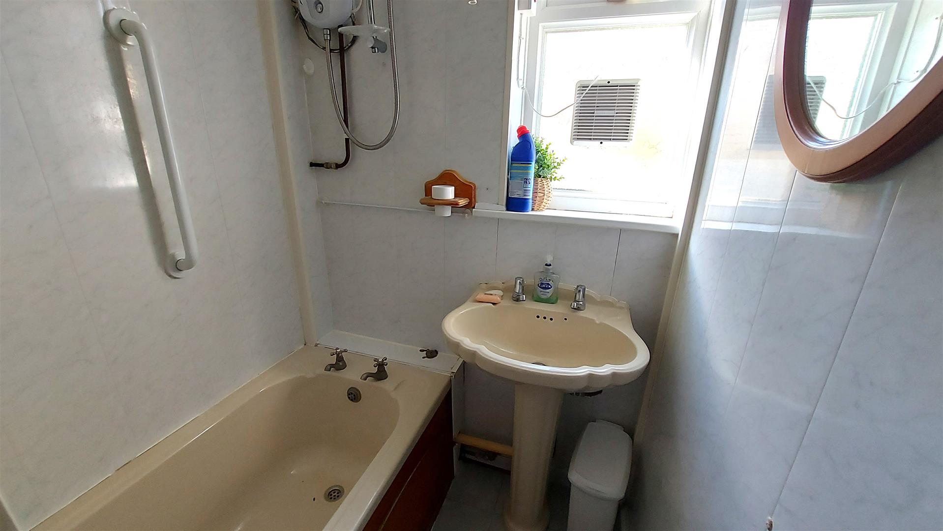 Property thumbnail 8