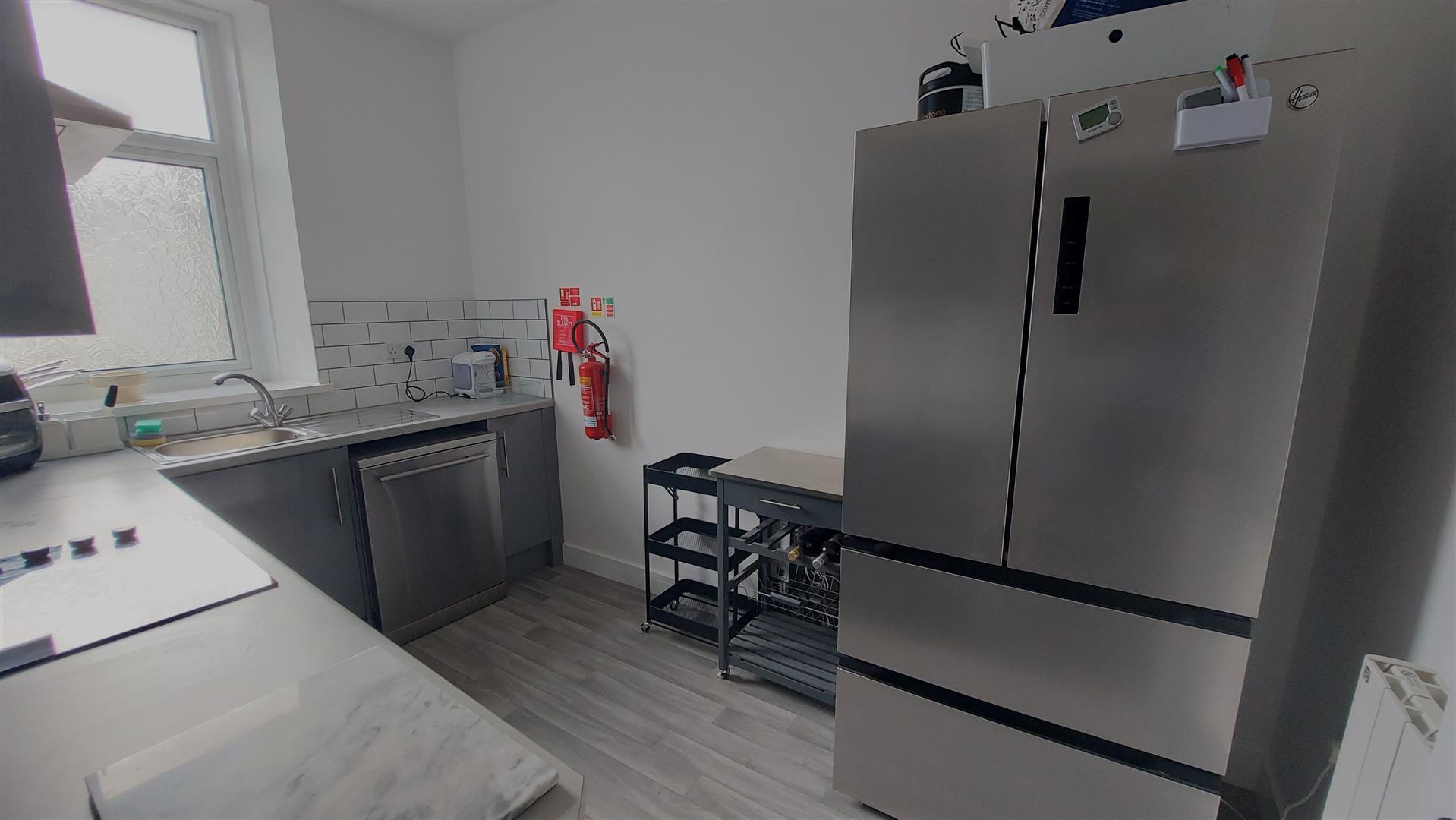 Property thumbnail 24