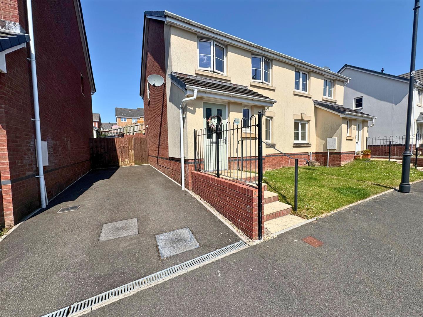 Property thumbnail 25