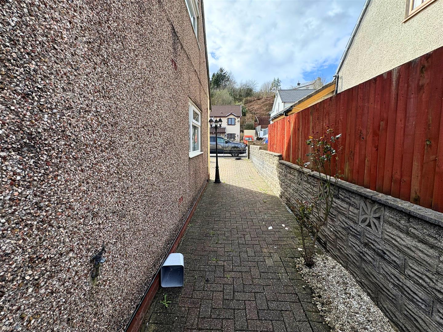 Property thumbnail 25