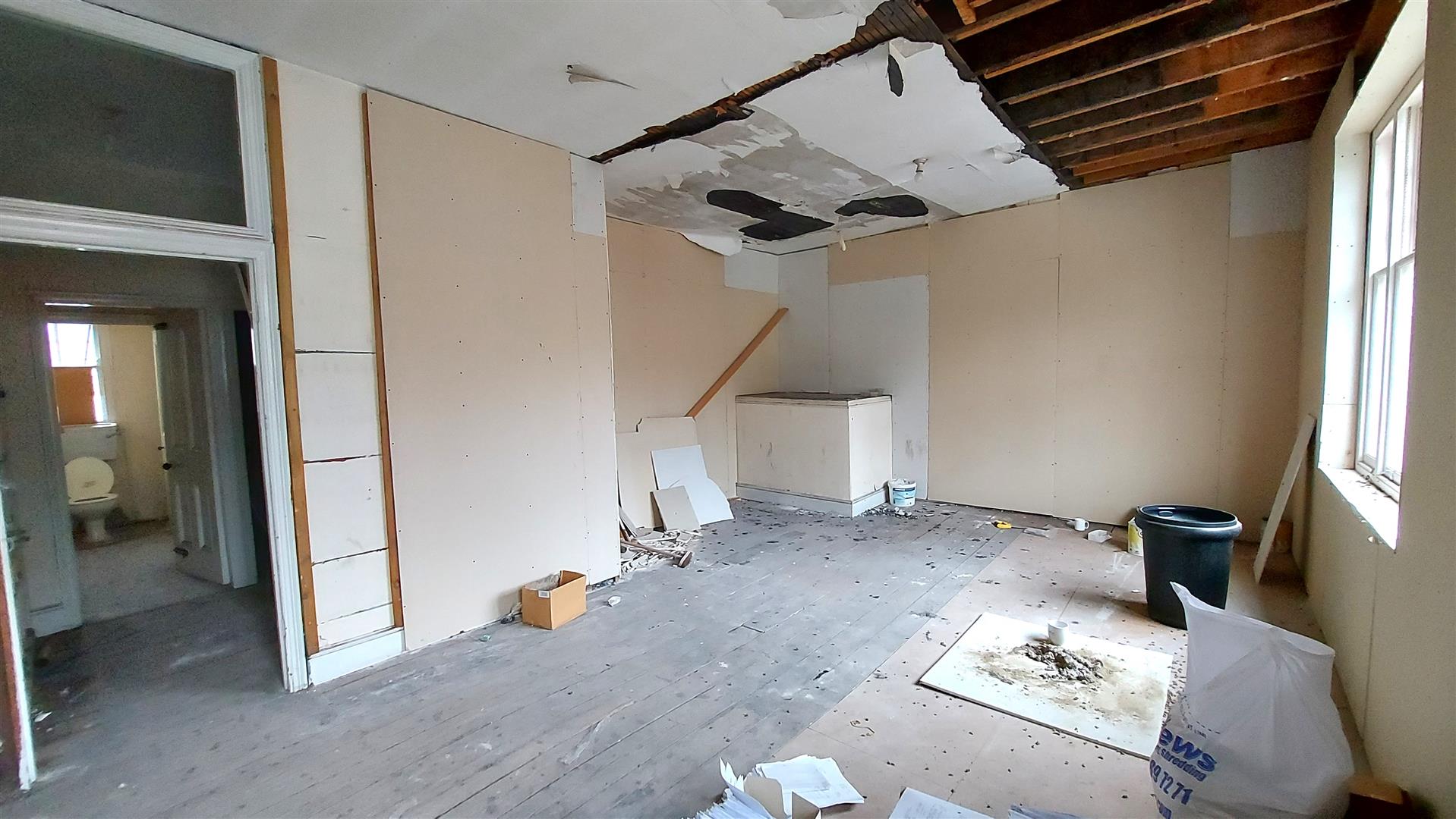 Property thumbnail 9