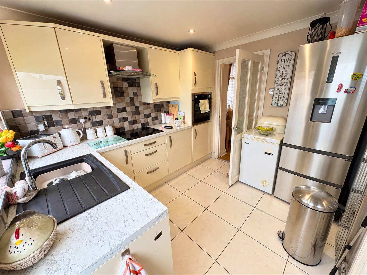 Property thumbnail 12