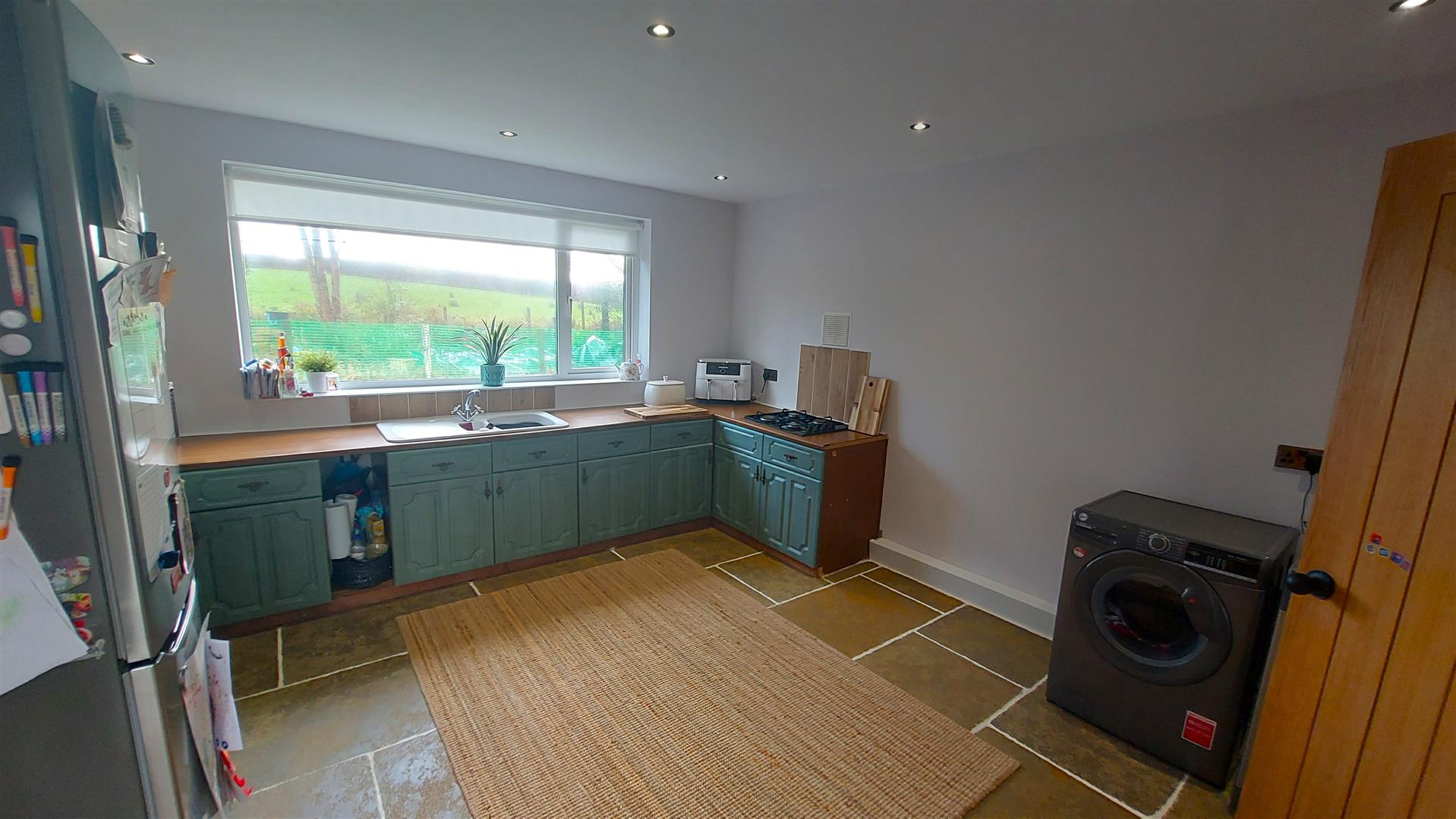 Property thumbnail 12