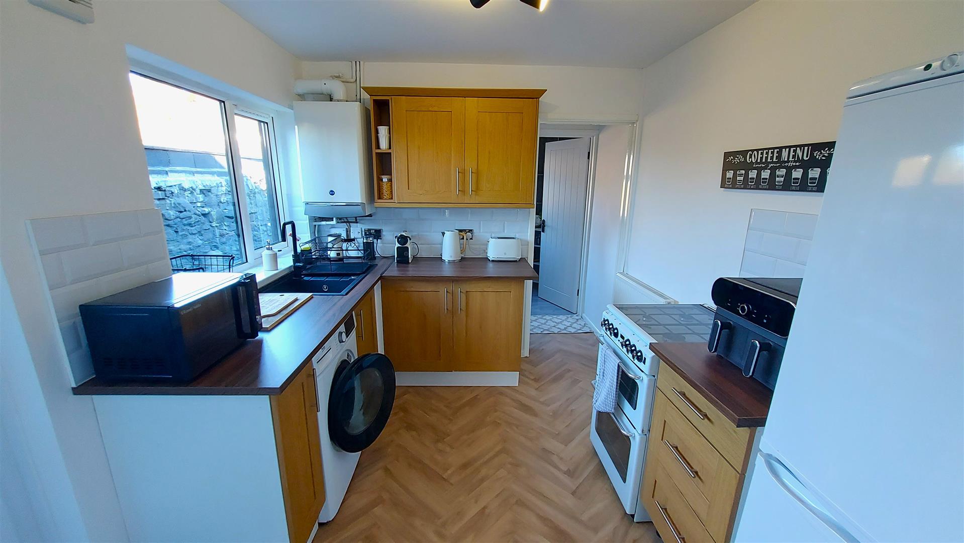 Property thumbnail 8