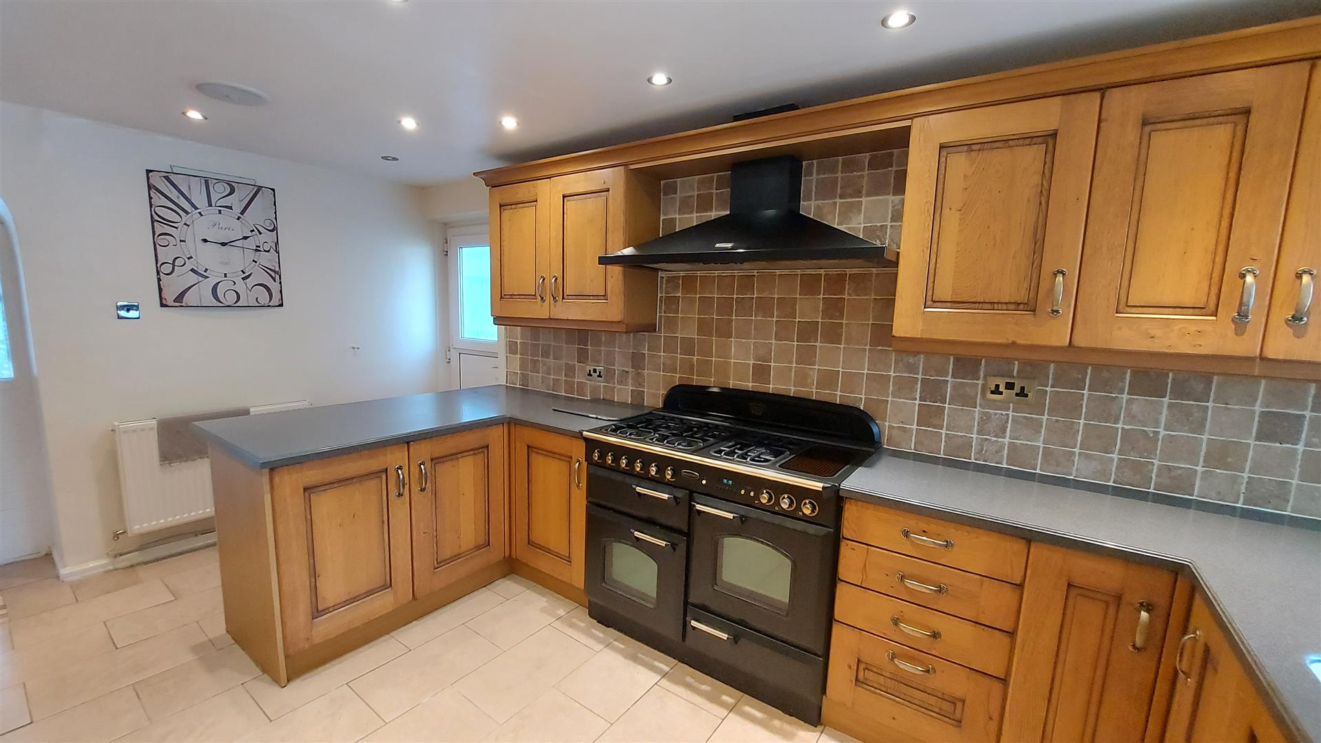 Property thumbnail 8