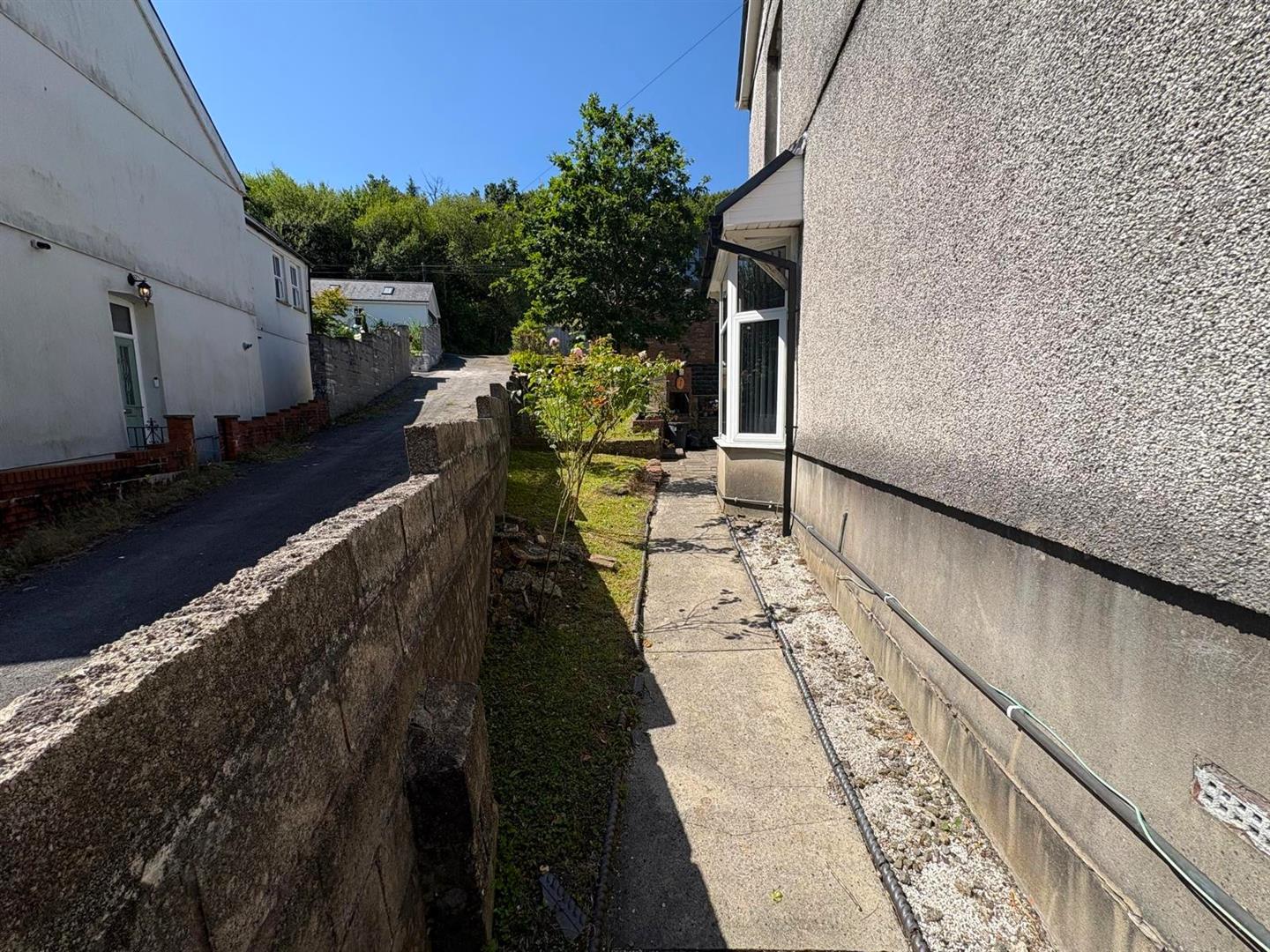 Property thumbnail 38