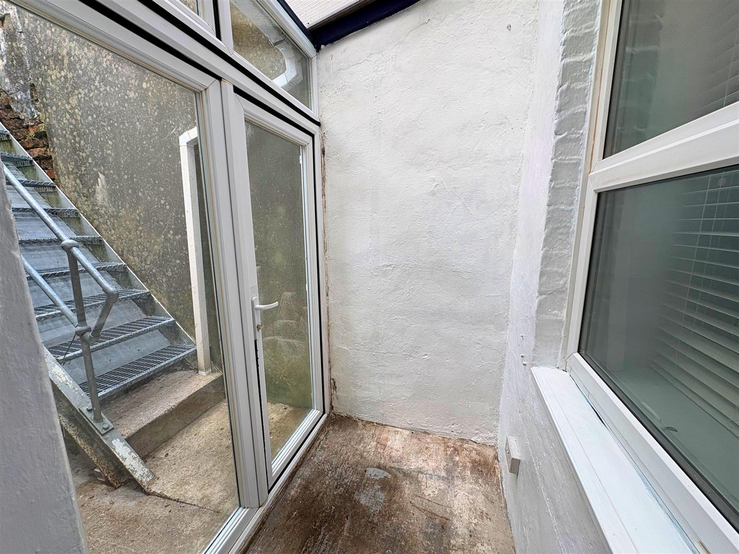 Property thumbnail 11
