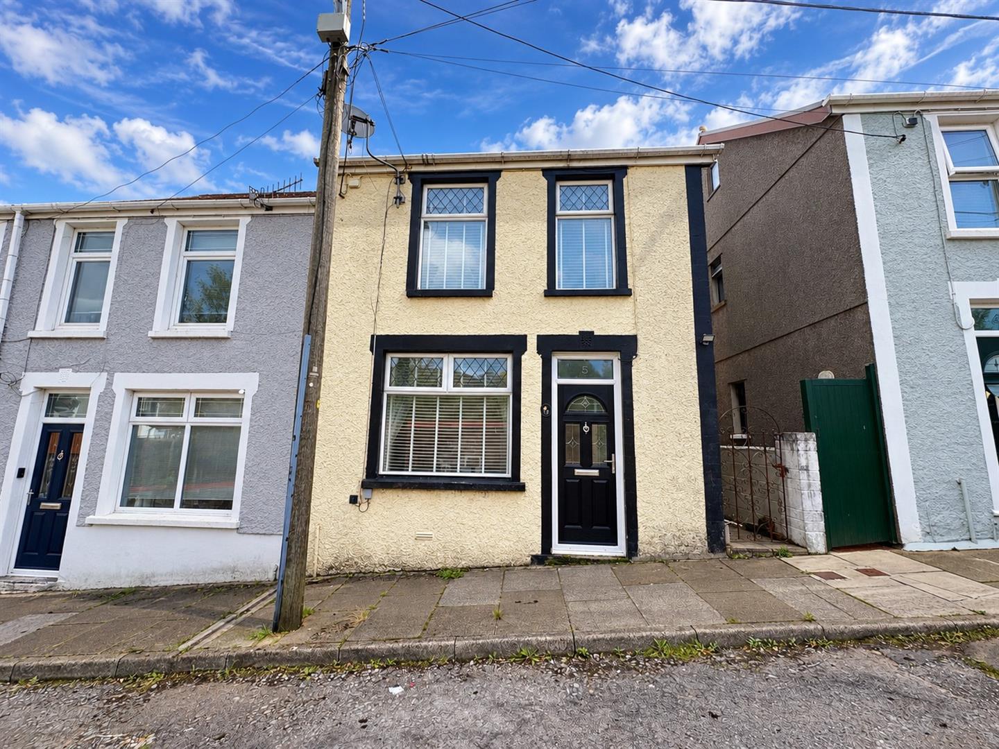 Llwyn Derw Avenue