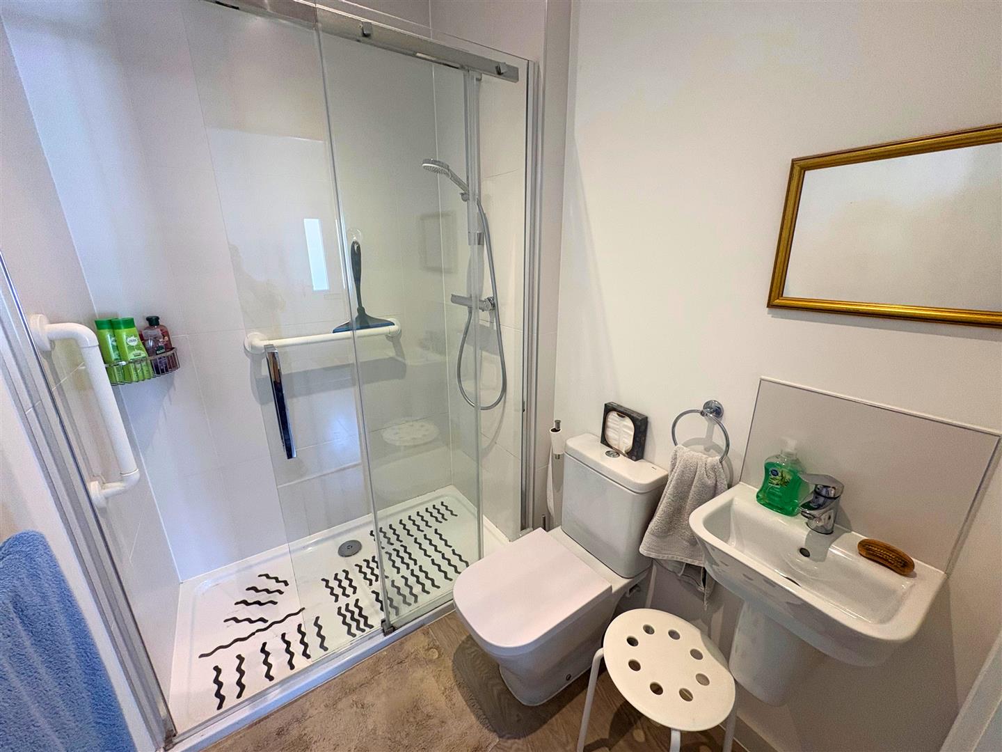 Property thumbnail 10