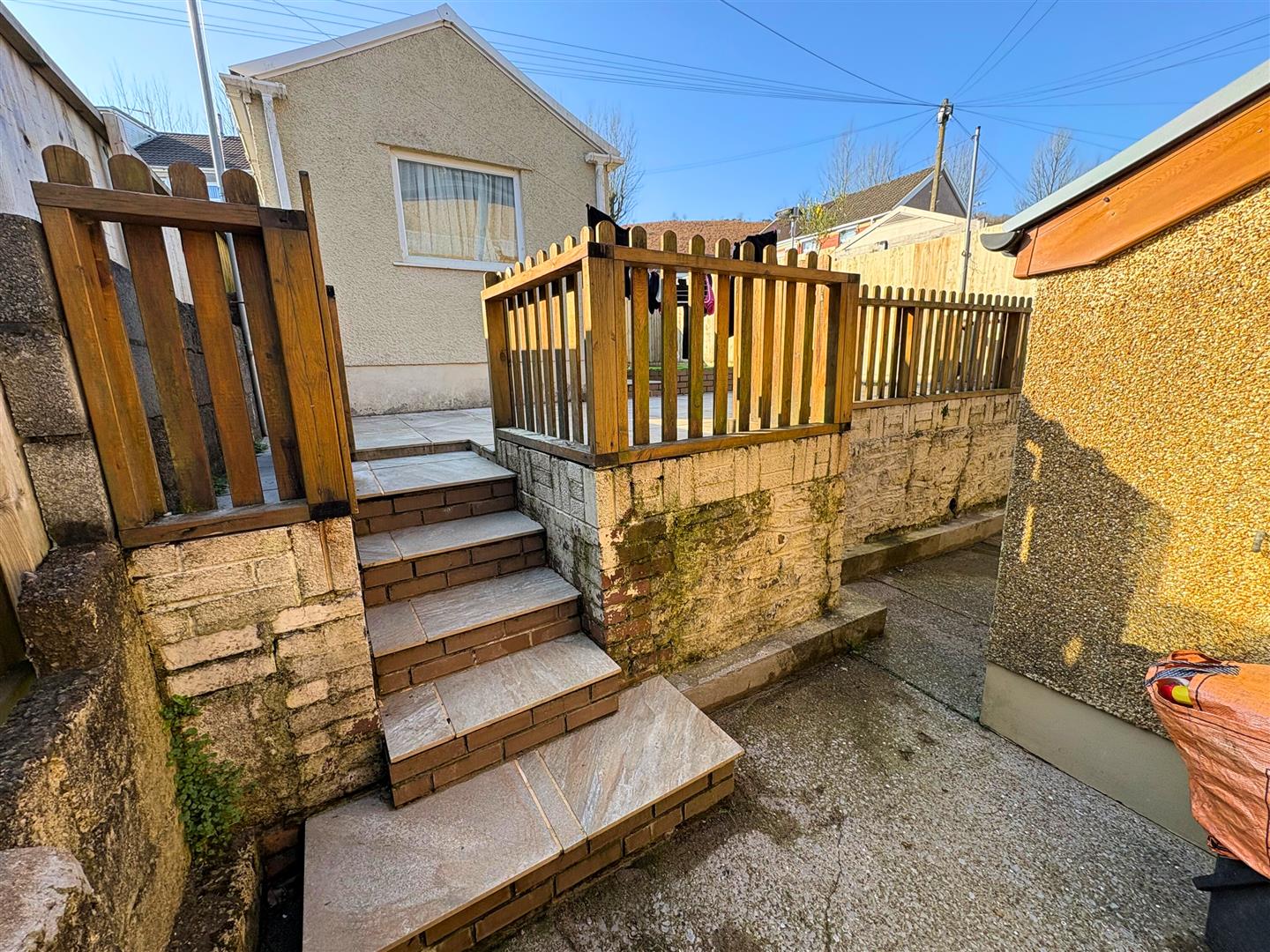 Property thumbnail 34