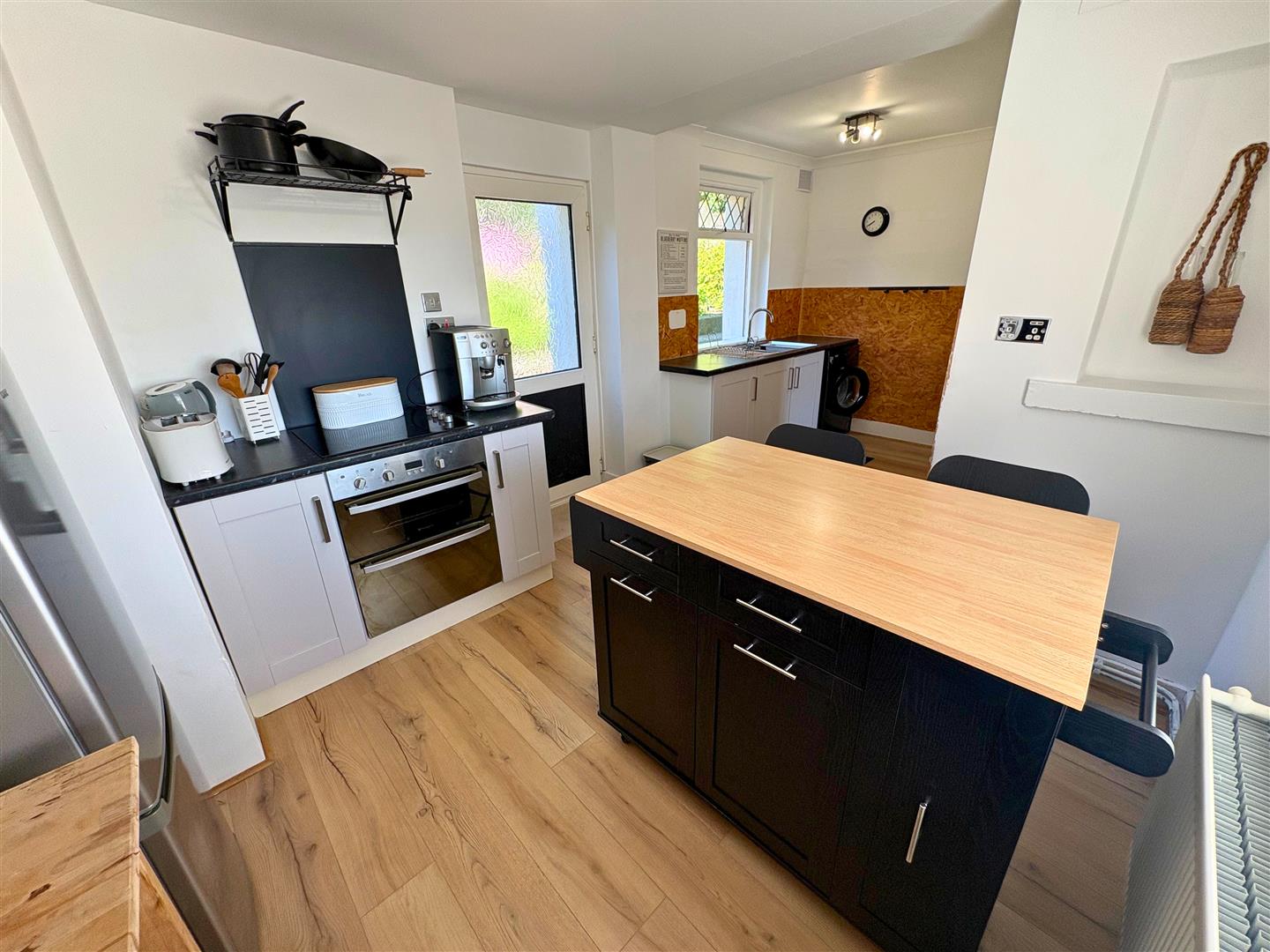 Property thumbnail 12