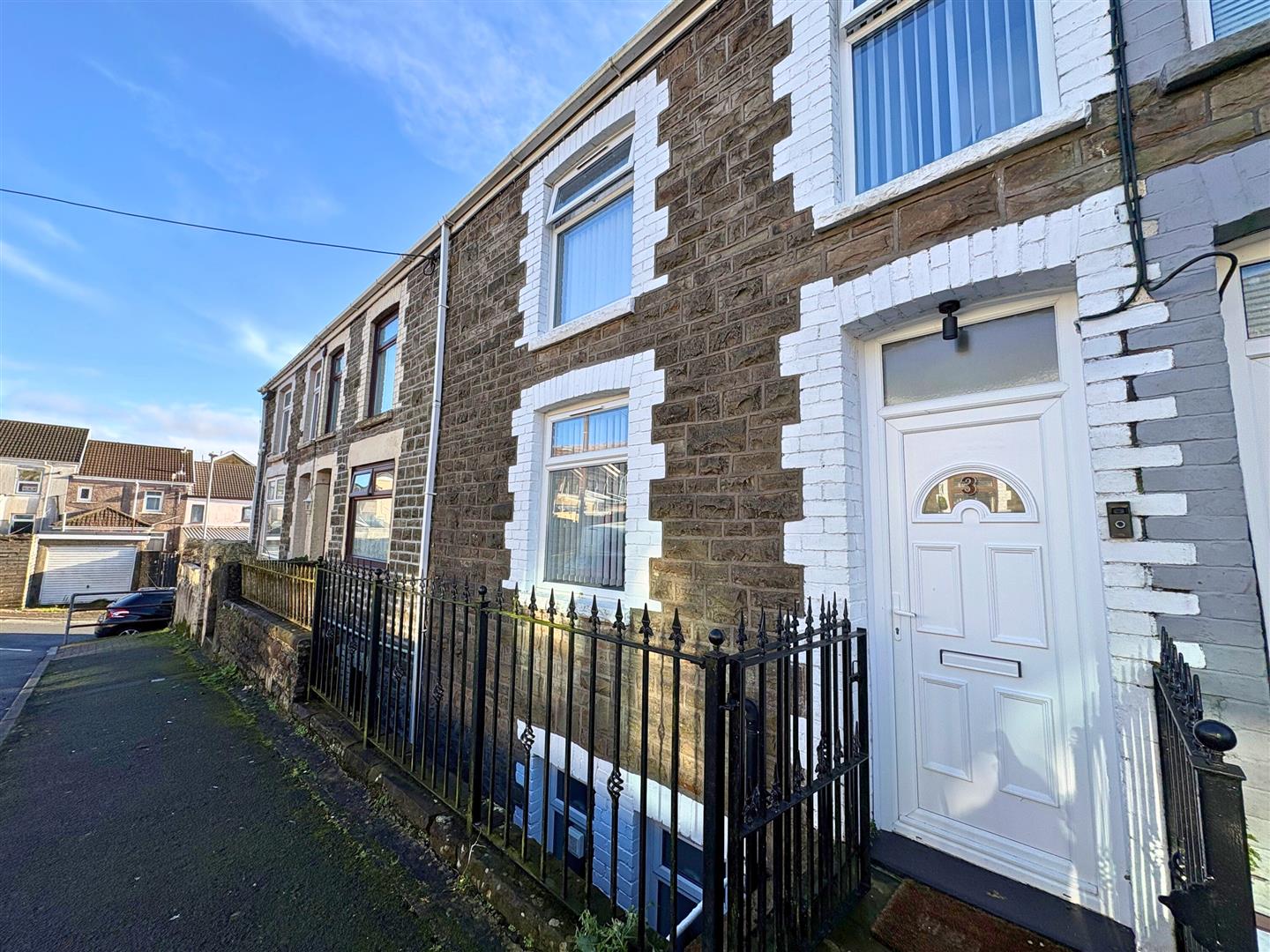 Property thumbnail 2