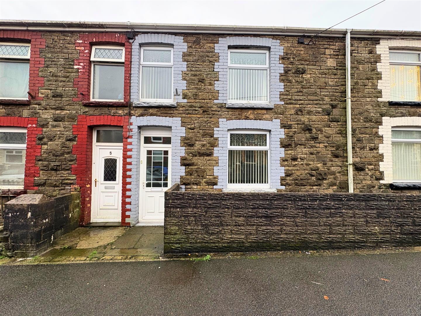 Property thumbnail 2