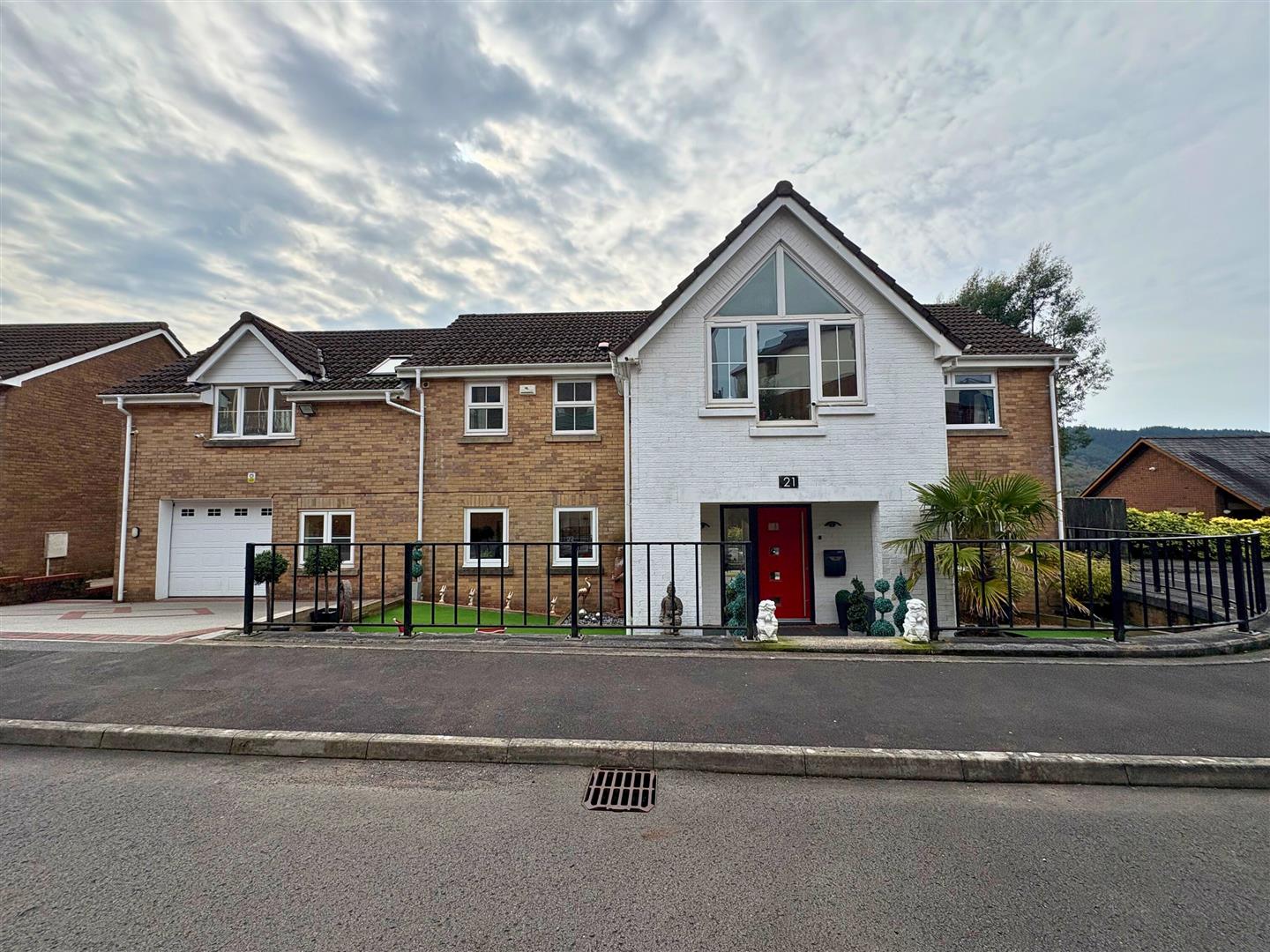 Llynfi Court, Maesteg