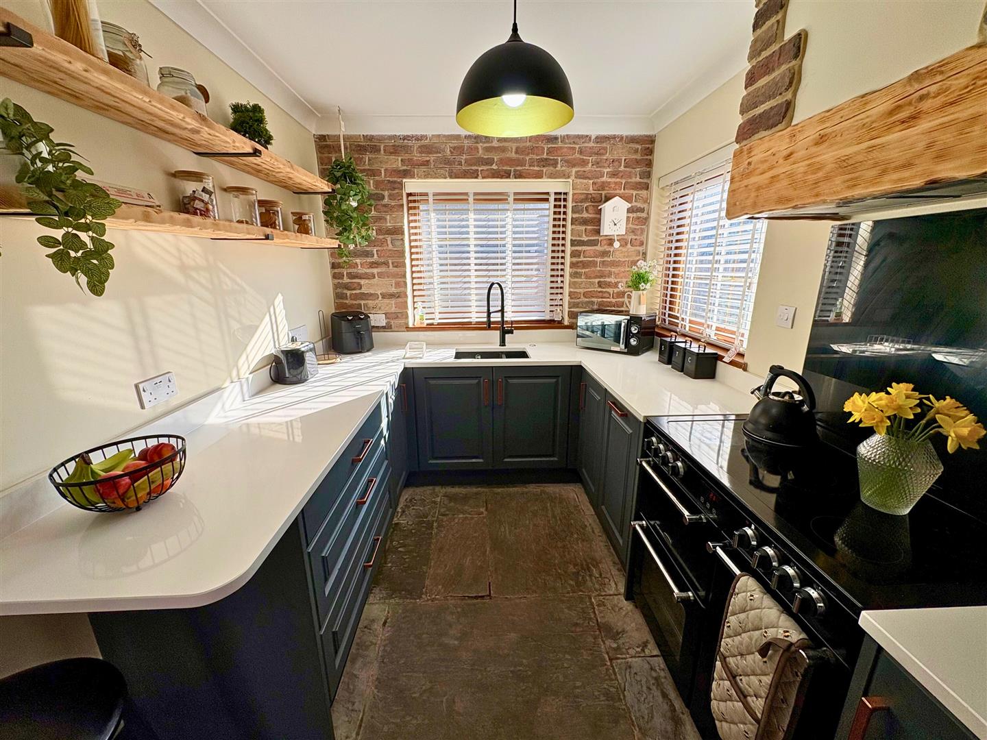 Property thumbnail 12