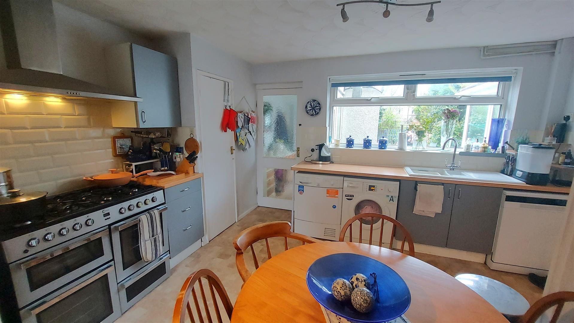 Property thumbnail 8