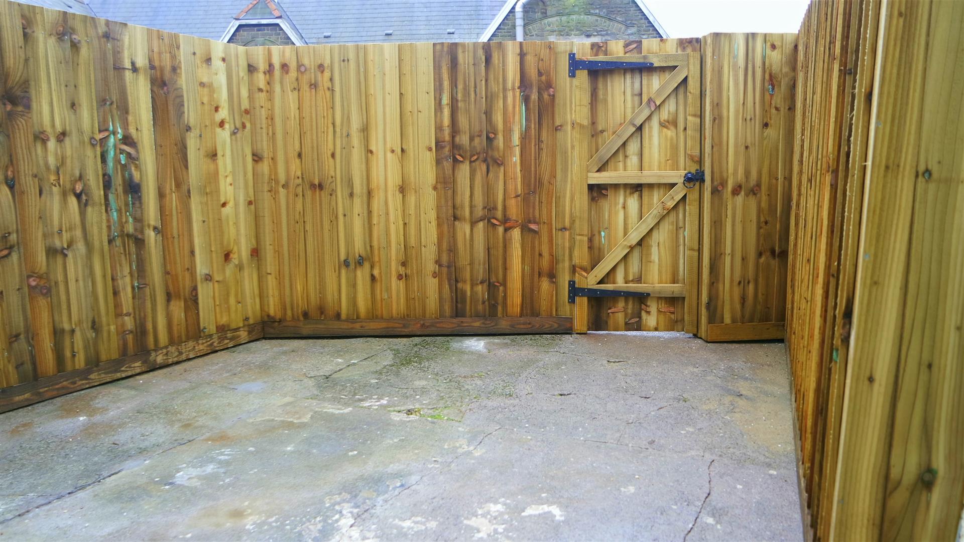 Property thumbnail 8