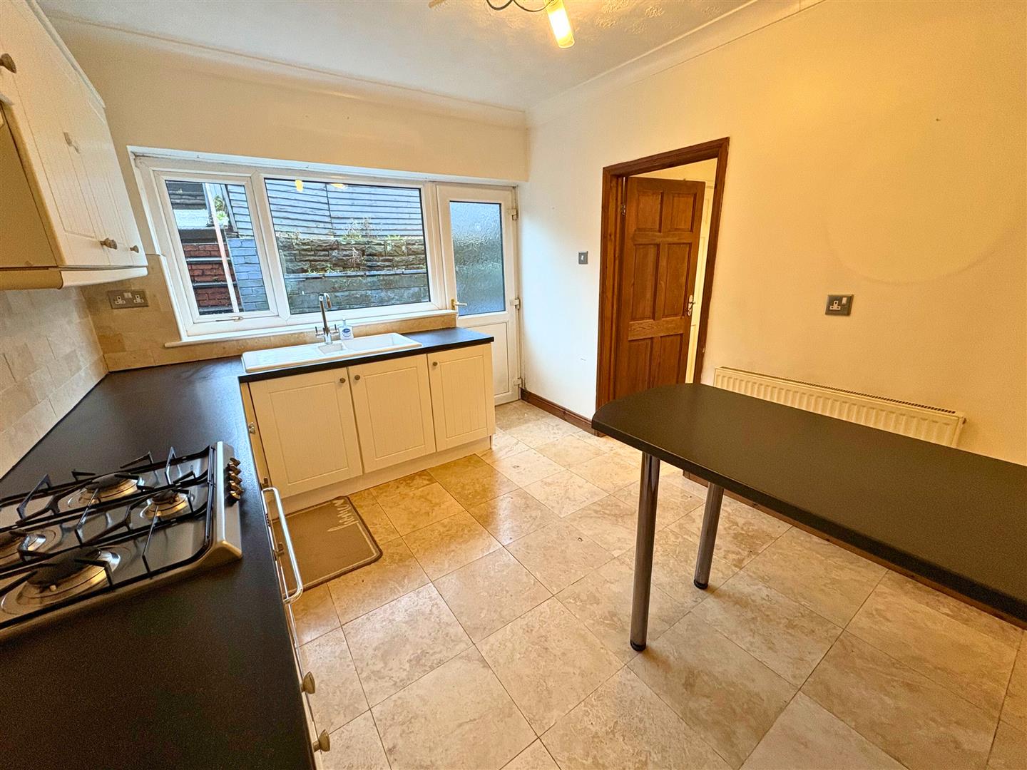 Property thumbnail 9