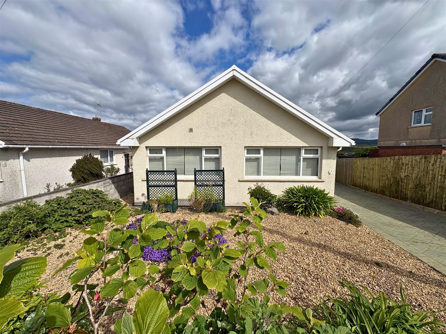 Heol Maendy, North Cornelly, Bridgend