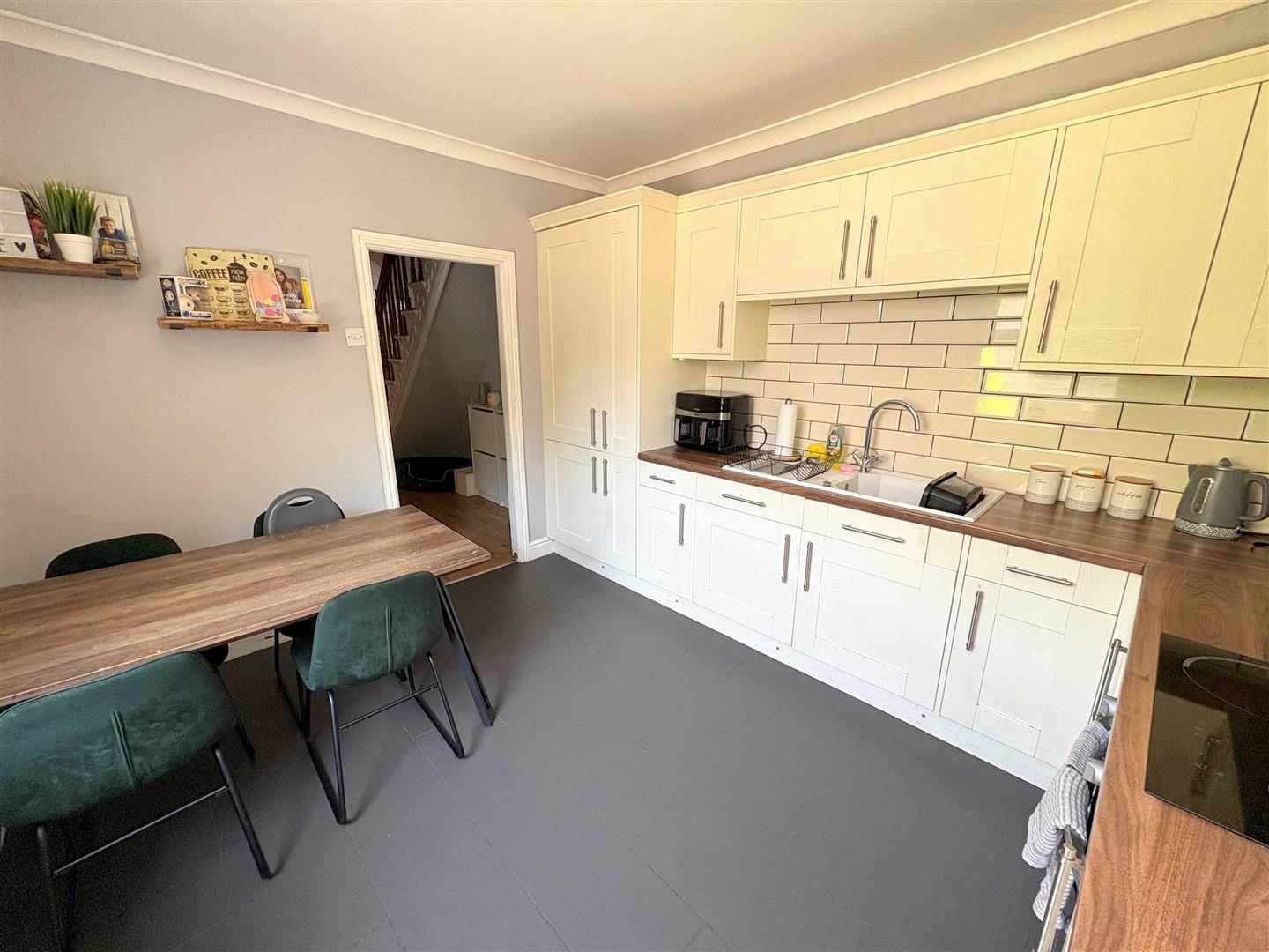 Property thumbnail 10