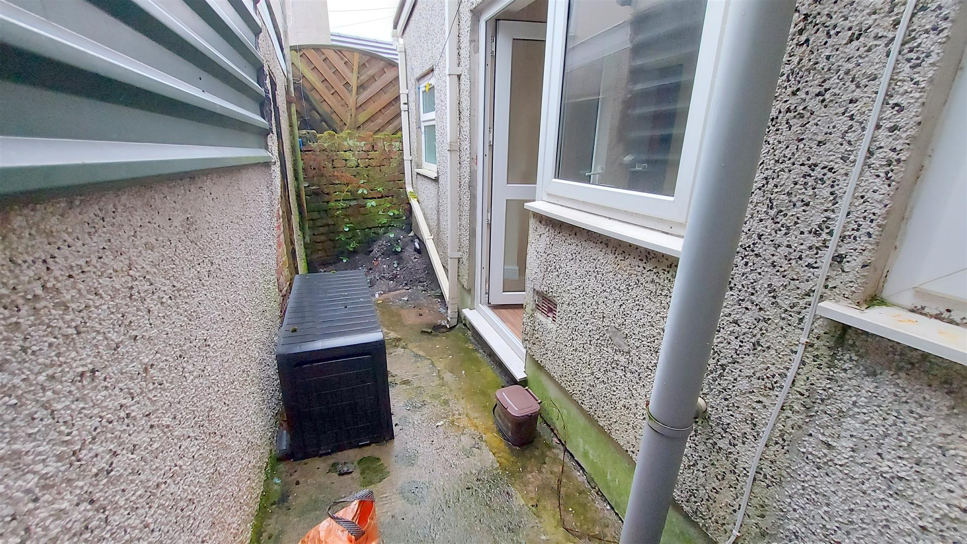 Property thumbnail 13