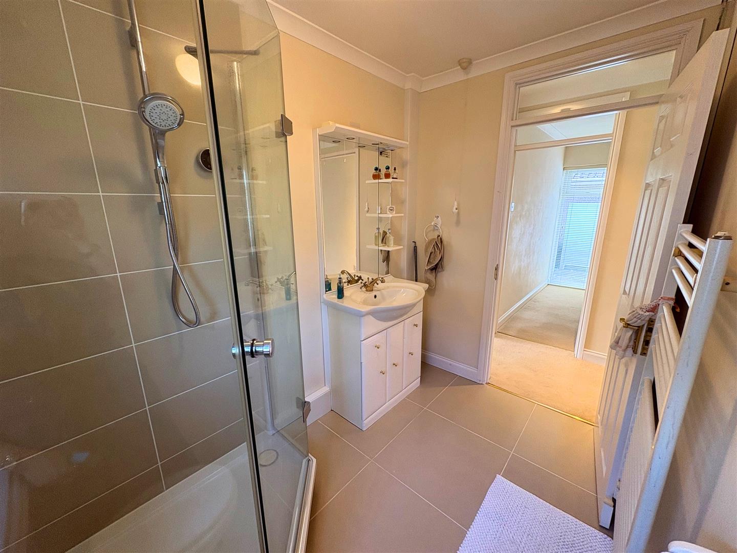 Property thumbnail 12