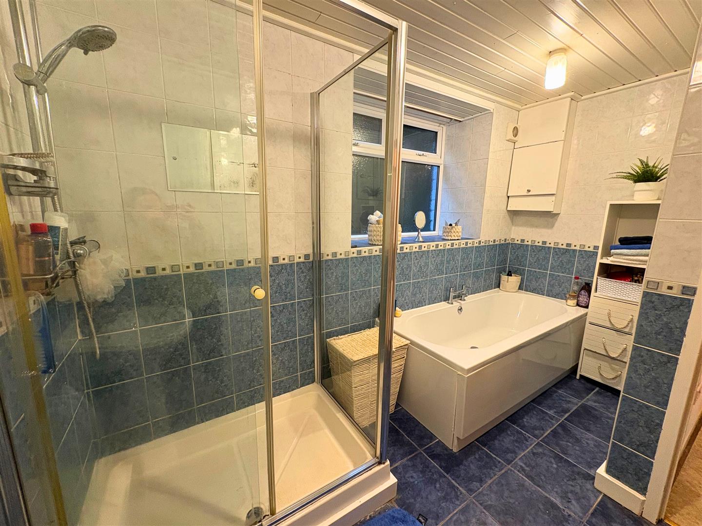 Property thumbnail 12