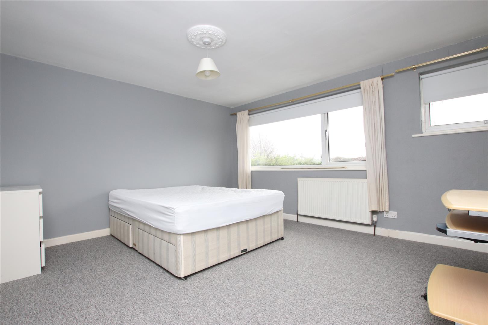 Stanway Close, Bath, BA2