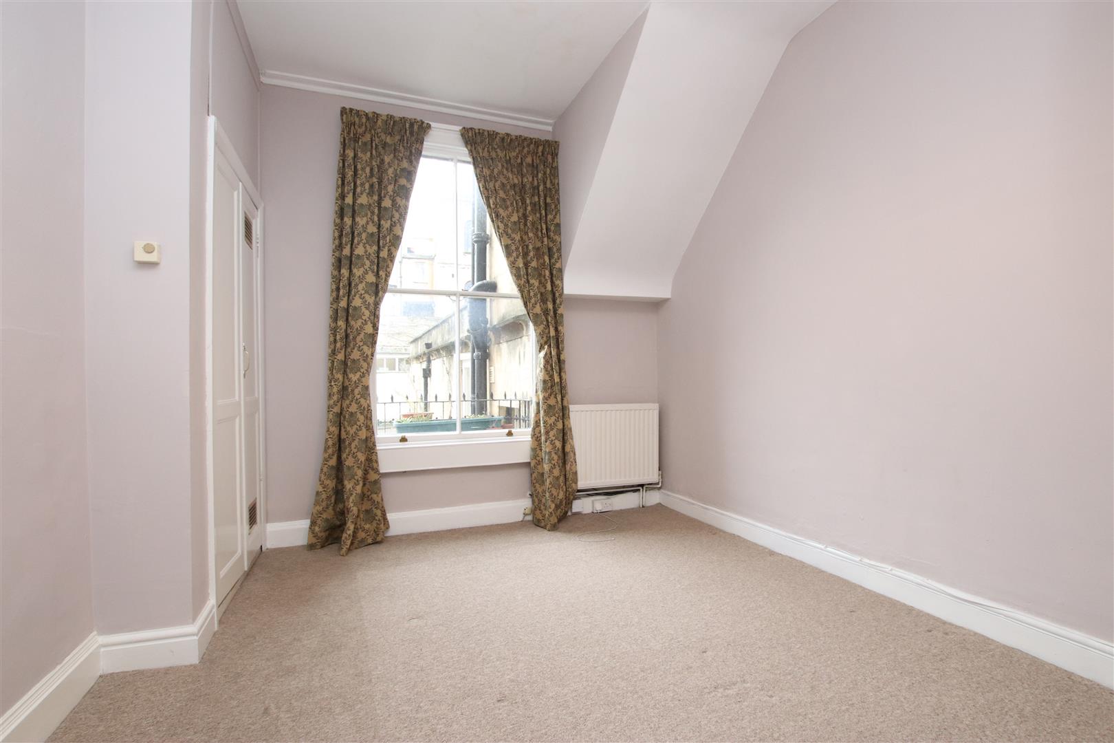 Cleveland Place West, Bath, BA1