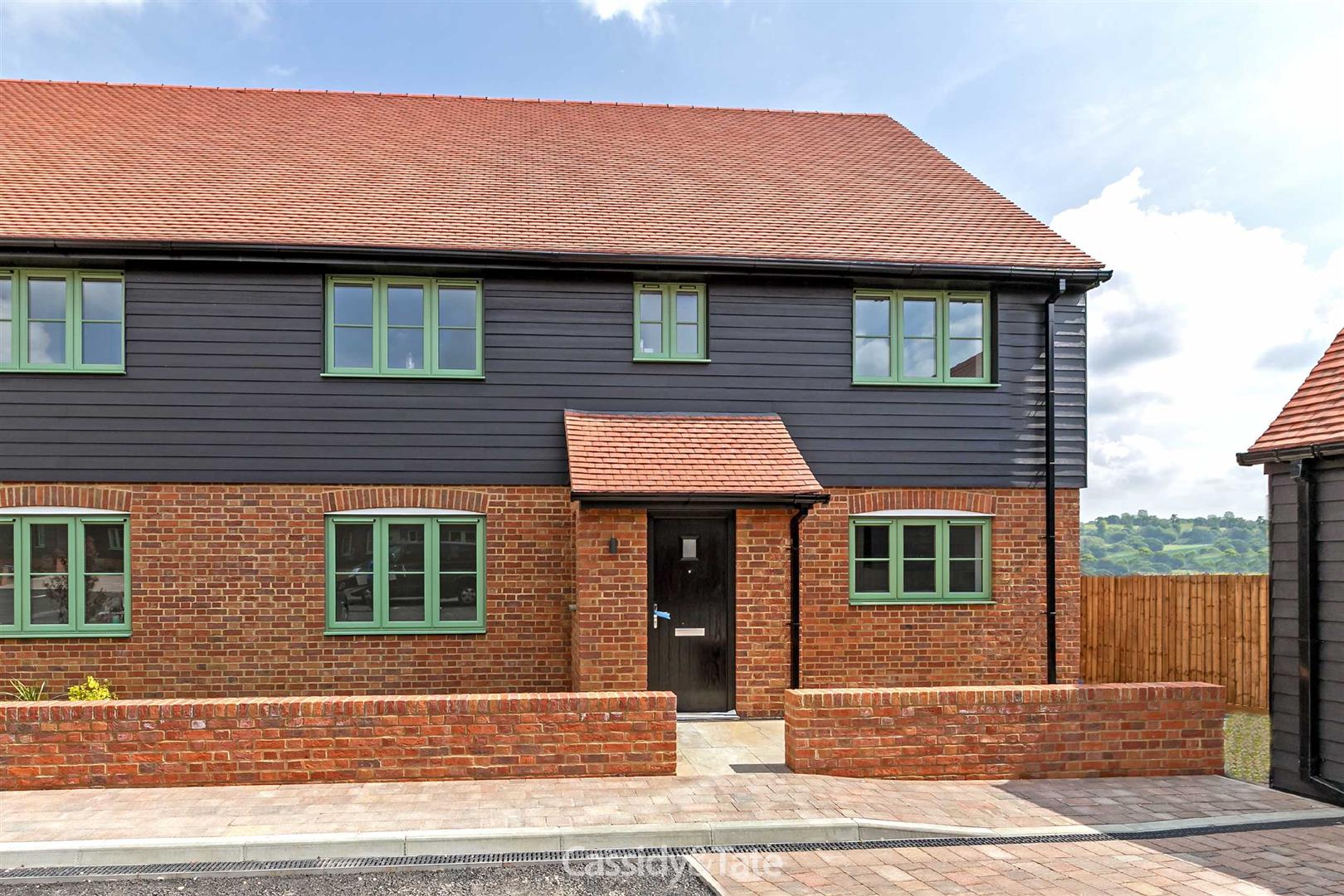 Chiltern Hills Close, Aldbury, Tring