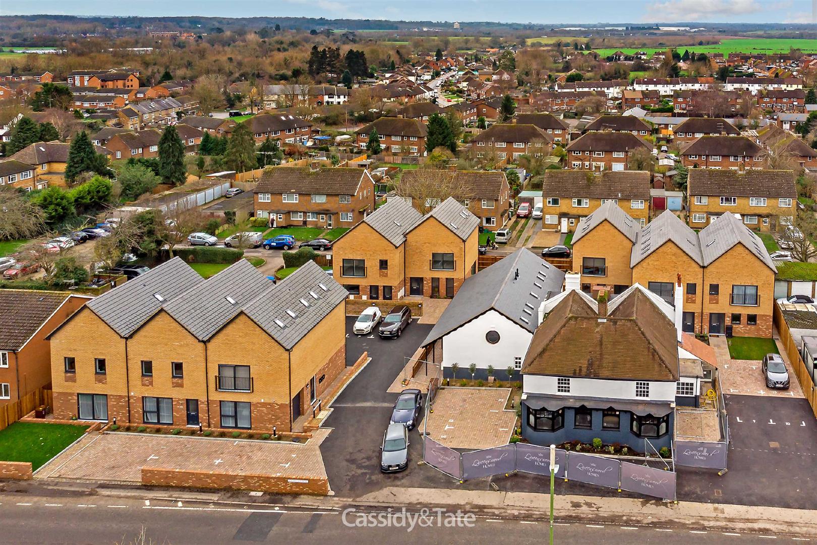 Golden Lion Mews, High Street London Colney, St. Albans