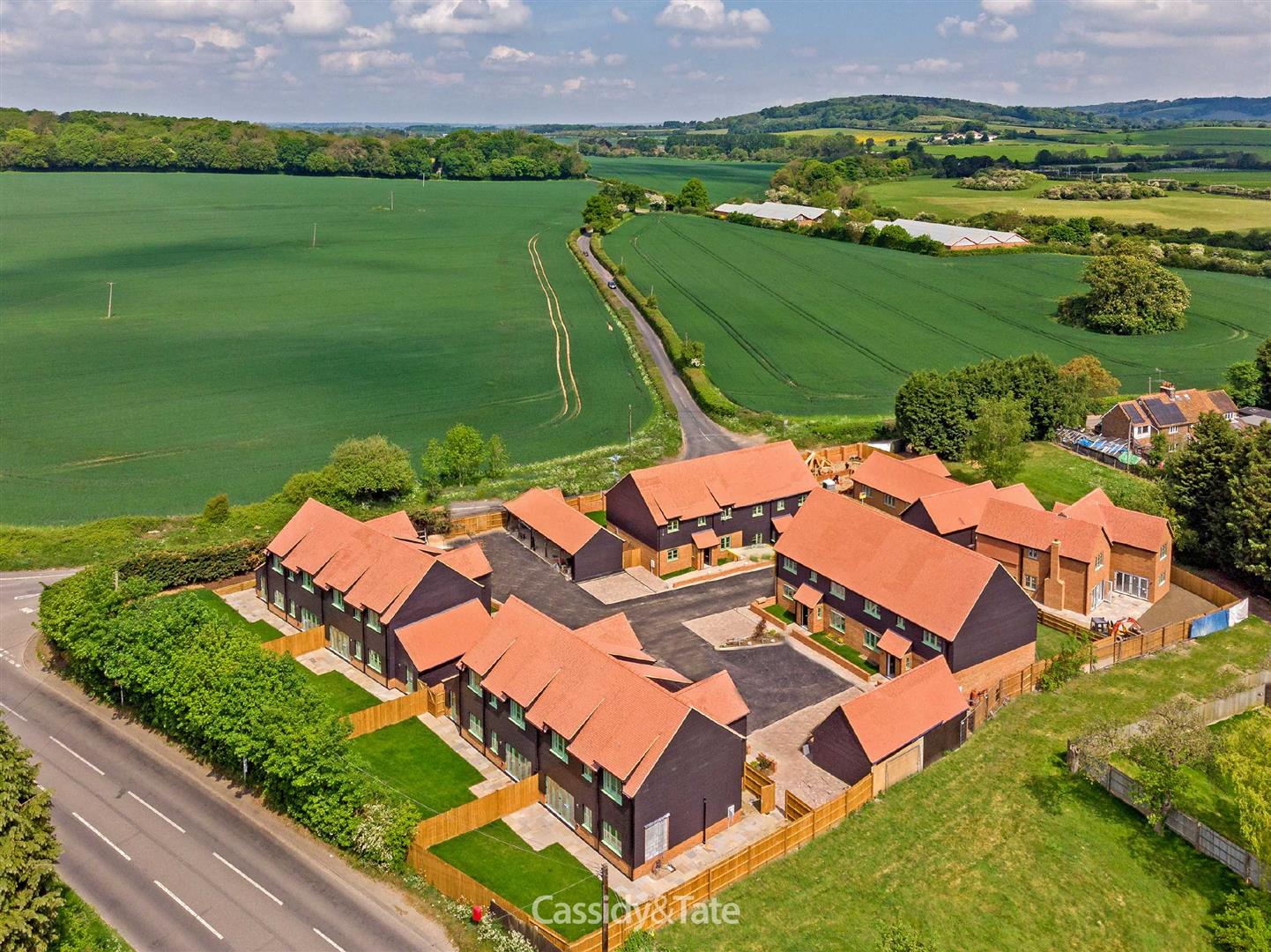 Chiltern Hills Close, Aldbury, Tring