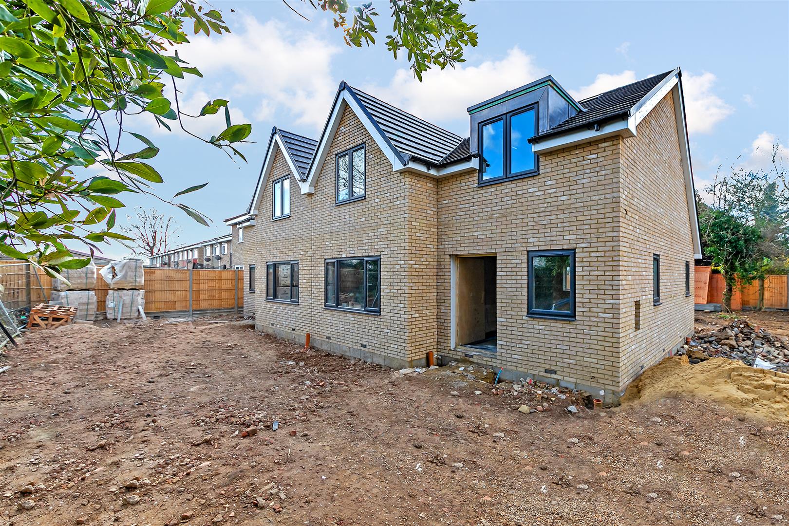 White Horse Lane, London Colney, St. Albans