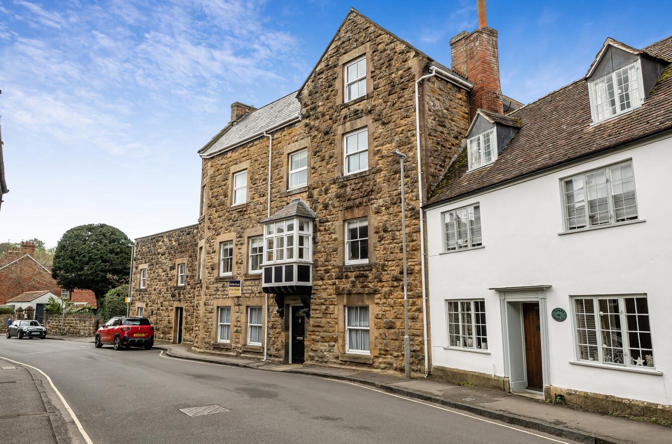 South Street, Sherborne, DT9