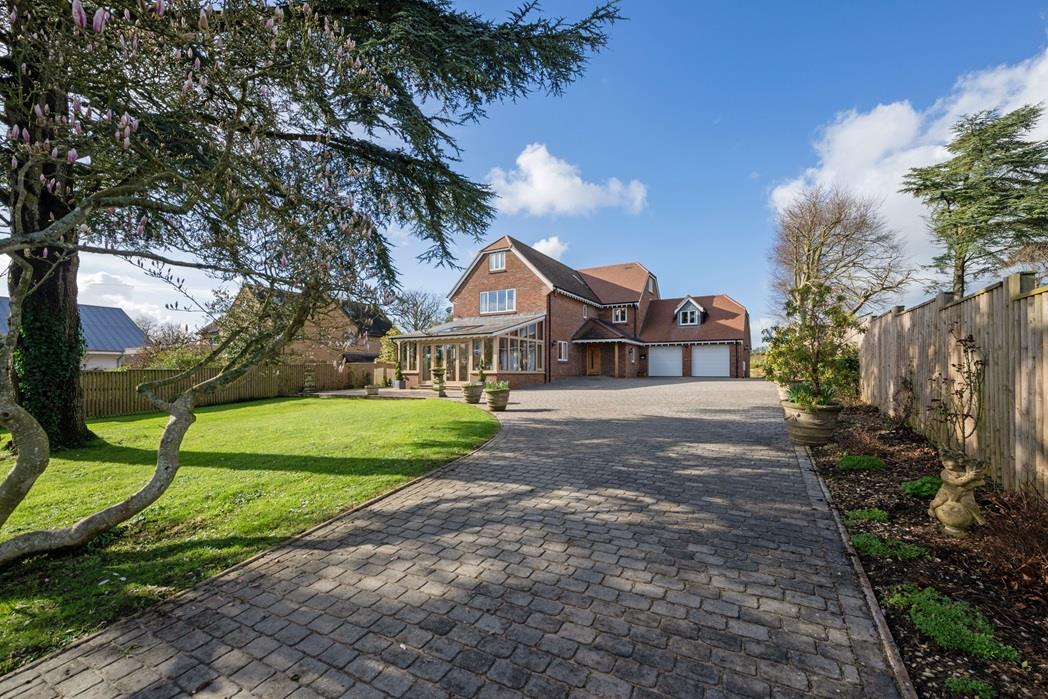 Bradford Road, Sherborne, DT9