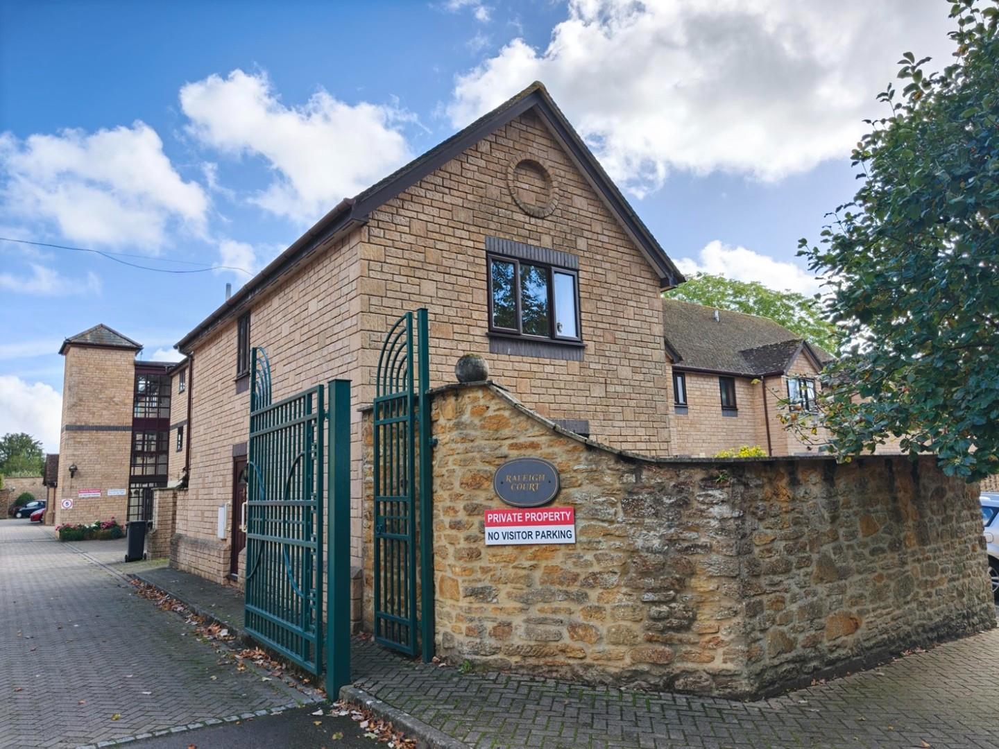 Long Street, Sherborne, DT9