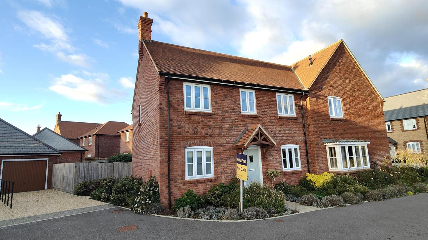 Wingfield Place, Thornford, Sherborne, DT9